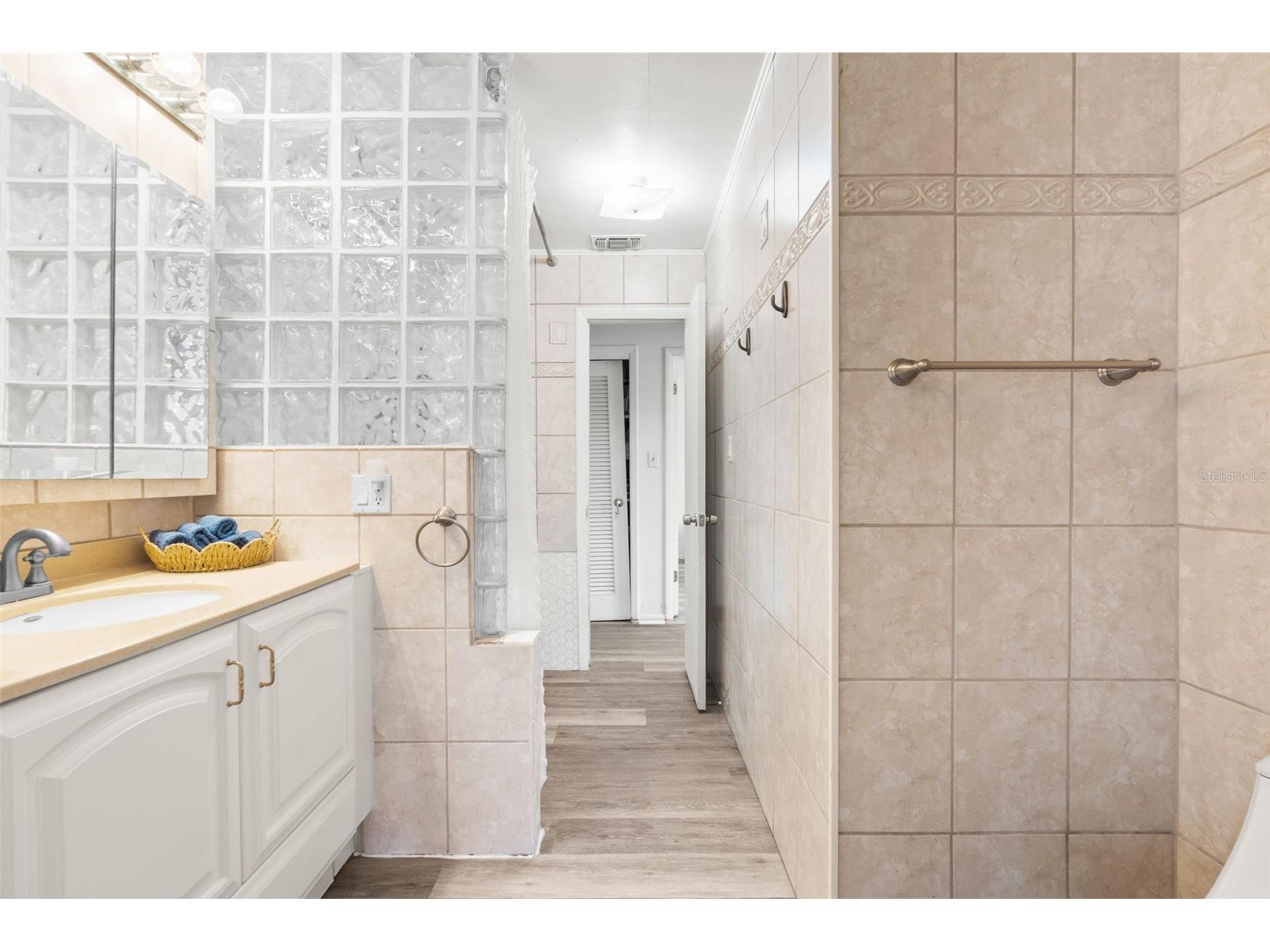 3007 Florida Boulevard Bradenton FL 34207 A4692974 image12