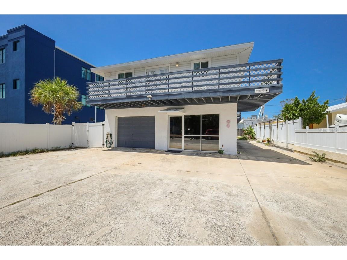 3008 Avenue C Holmes Beach FL 34217 A4608288 image1