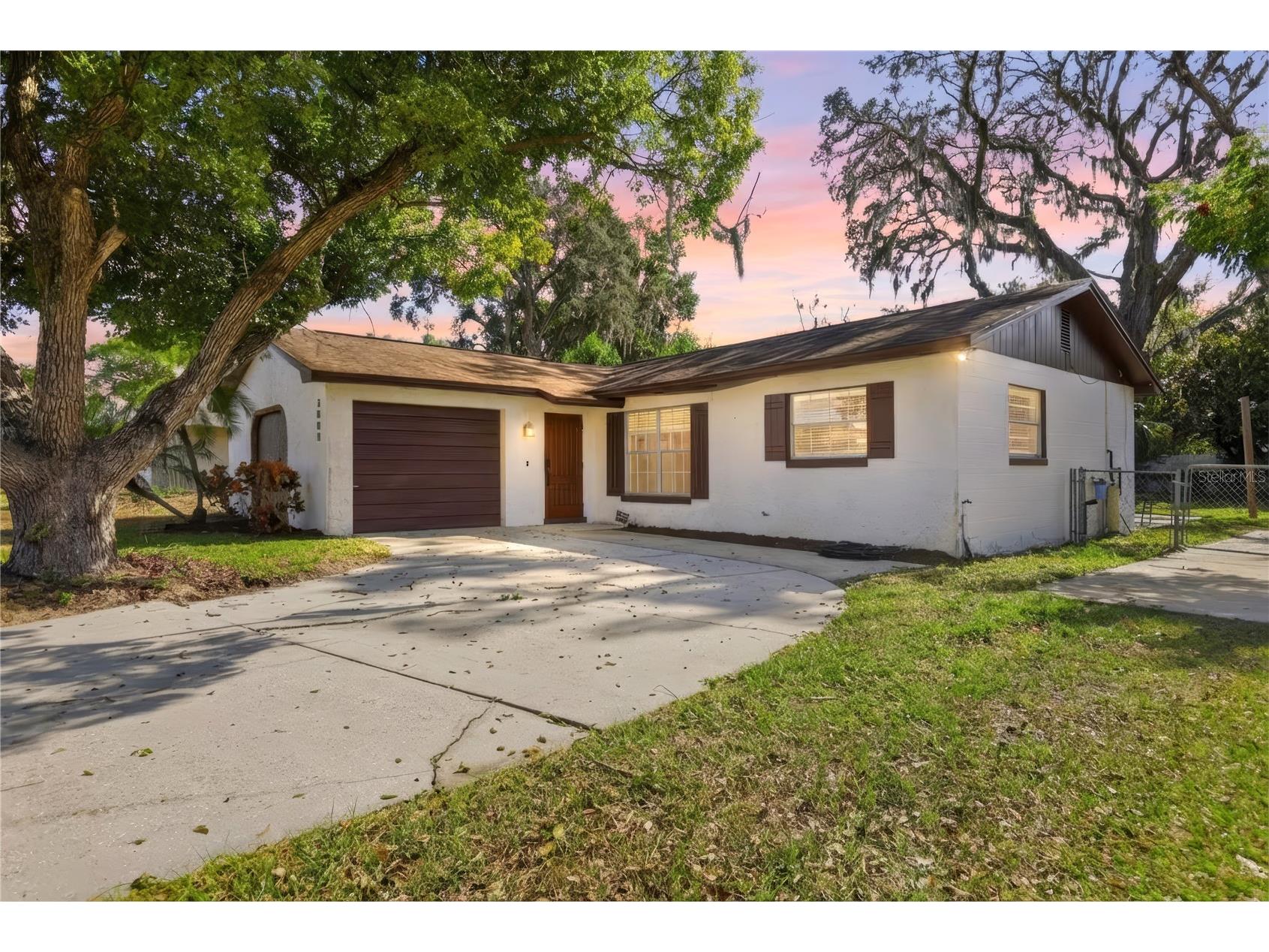3008 Calumet Drive Orlando FL 32810 V4946914 image1