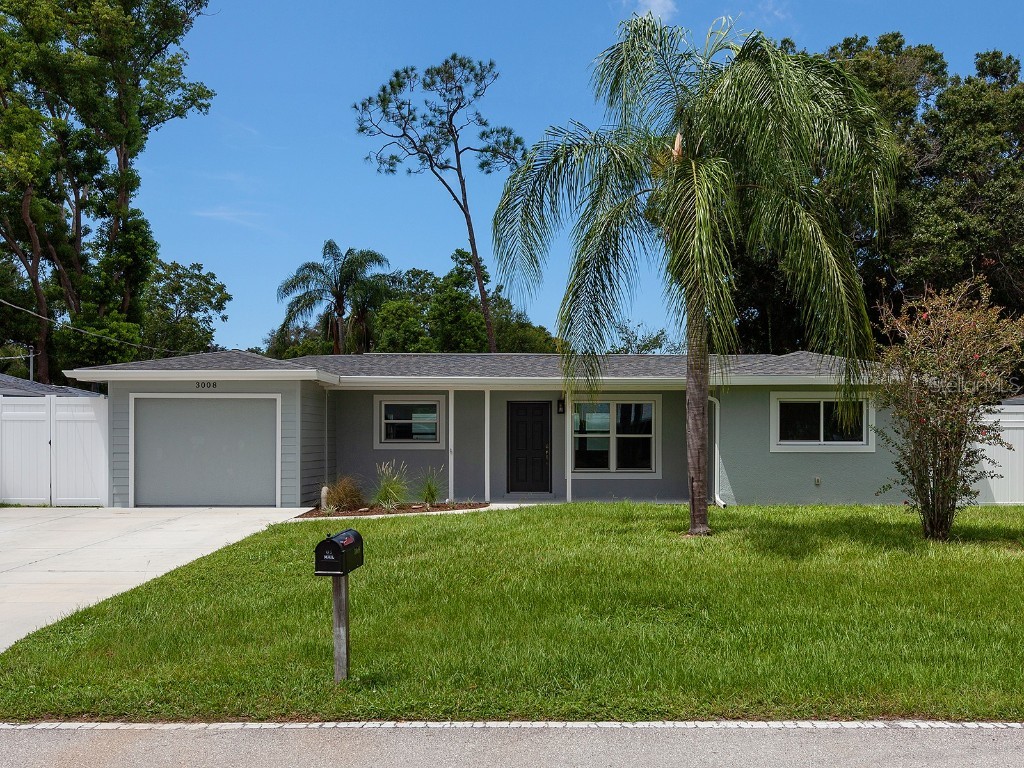 3008 Cambridge Drive Sarasota FL 34232 A4581926 image1