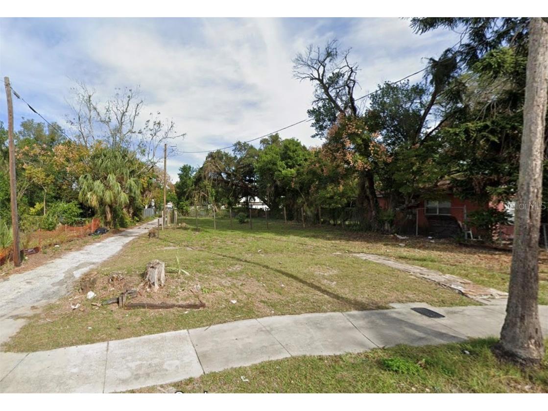 3008 E Osborne Avenue Tampa FL 33610 TB8391147 image1