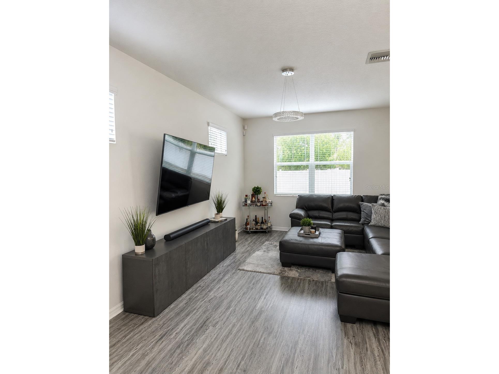 3008 E Sligh Avenue Tampa FL 33610 TB8523916 image6