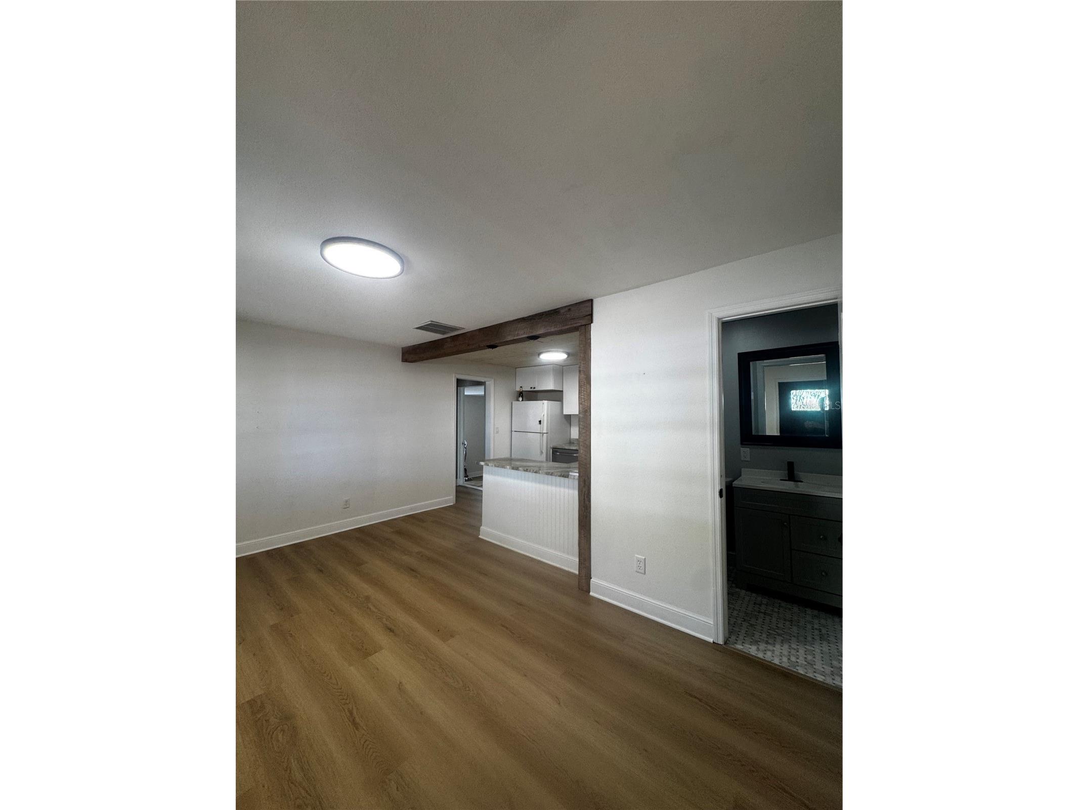 3008 Hillview Street Sarasota FL 34239 A4686754 image10