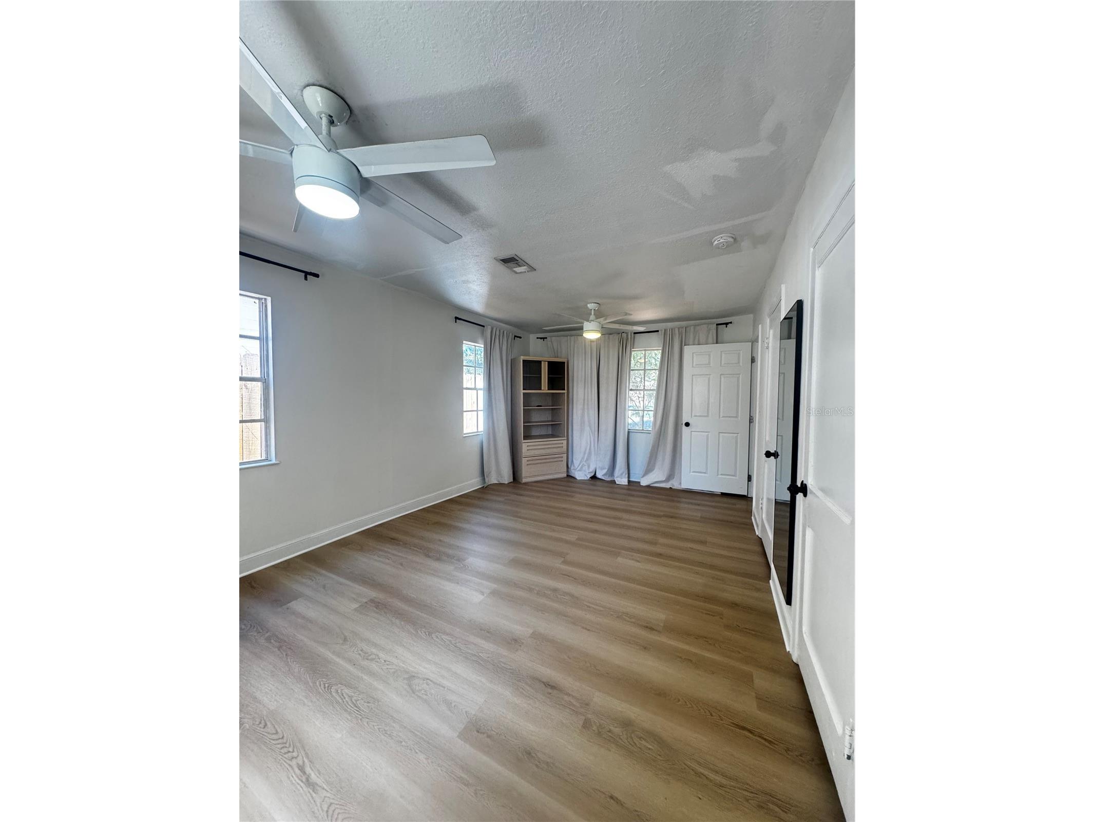 3008 Hillview Street Sarasota FL 34239 A4686754 image14