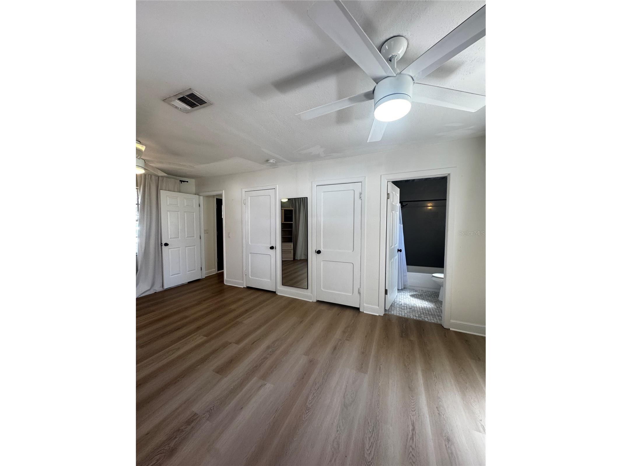 3008 Hillview Street Sarasota FL 34239 A4686754 image15