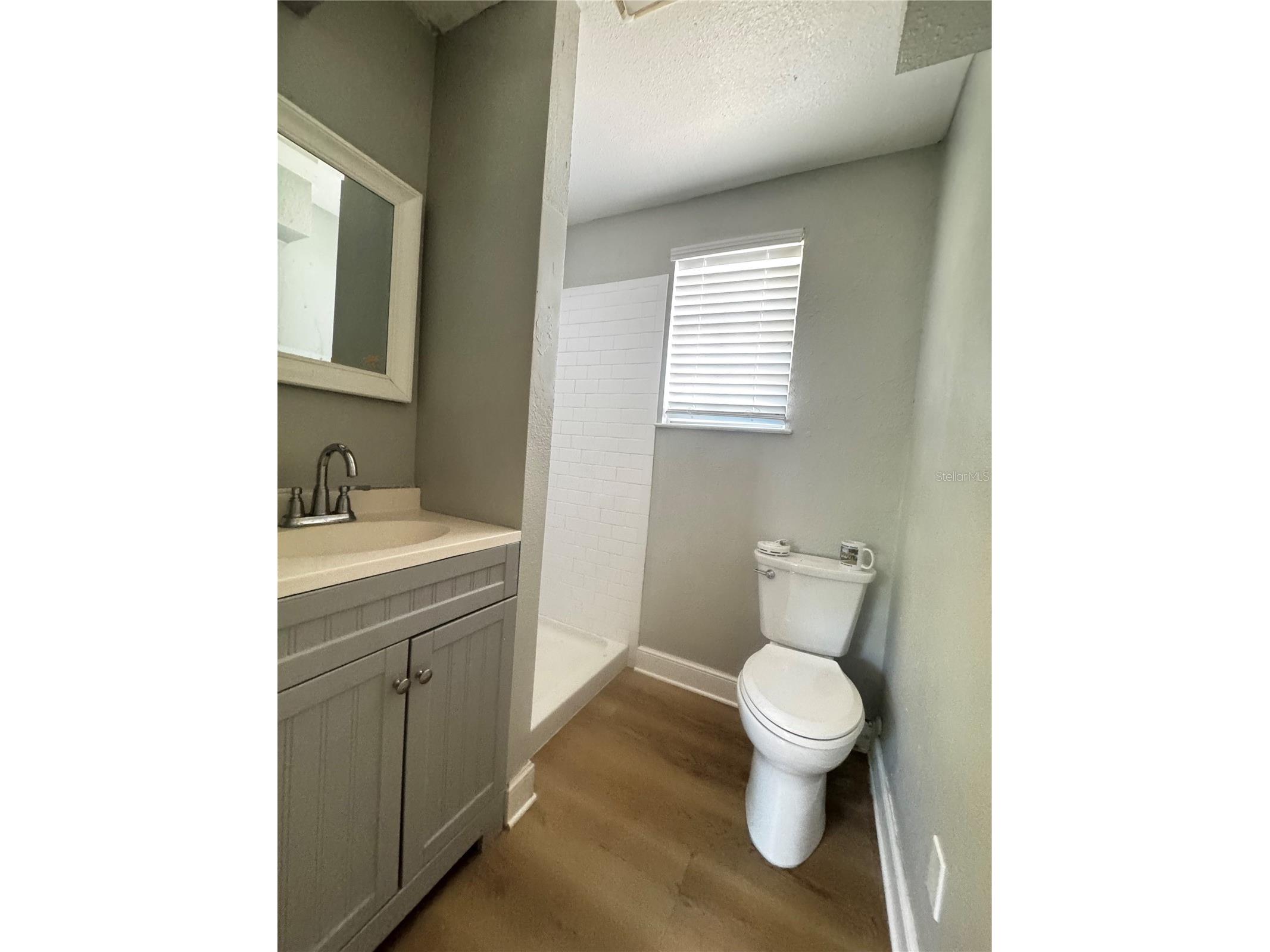 3008 Hillview Street Sarasota FL 34239 A4686754 image25