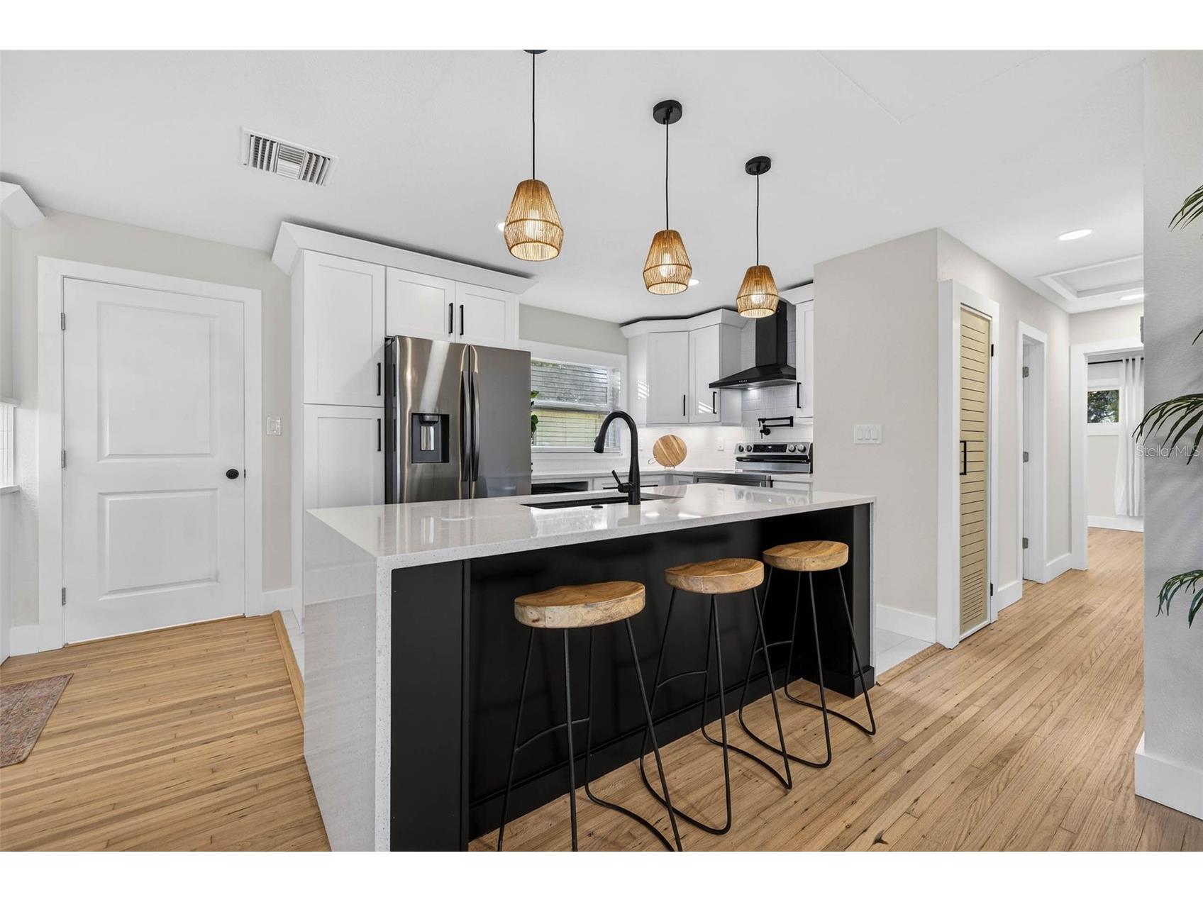 3008 Jackson Street N Saint Petersburg FL 33704 TB8508902 image10