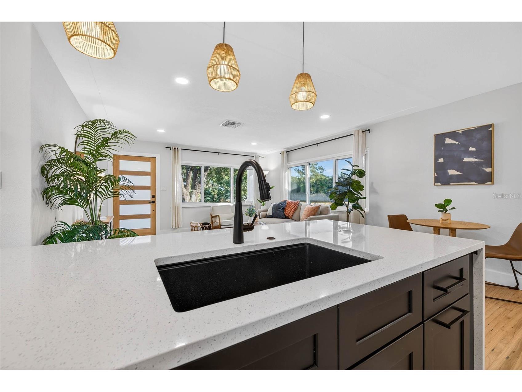 3008 Jackson Street N Saint Petersburg FL 33704 TB8508902 image19