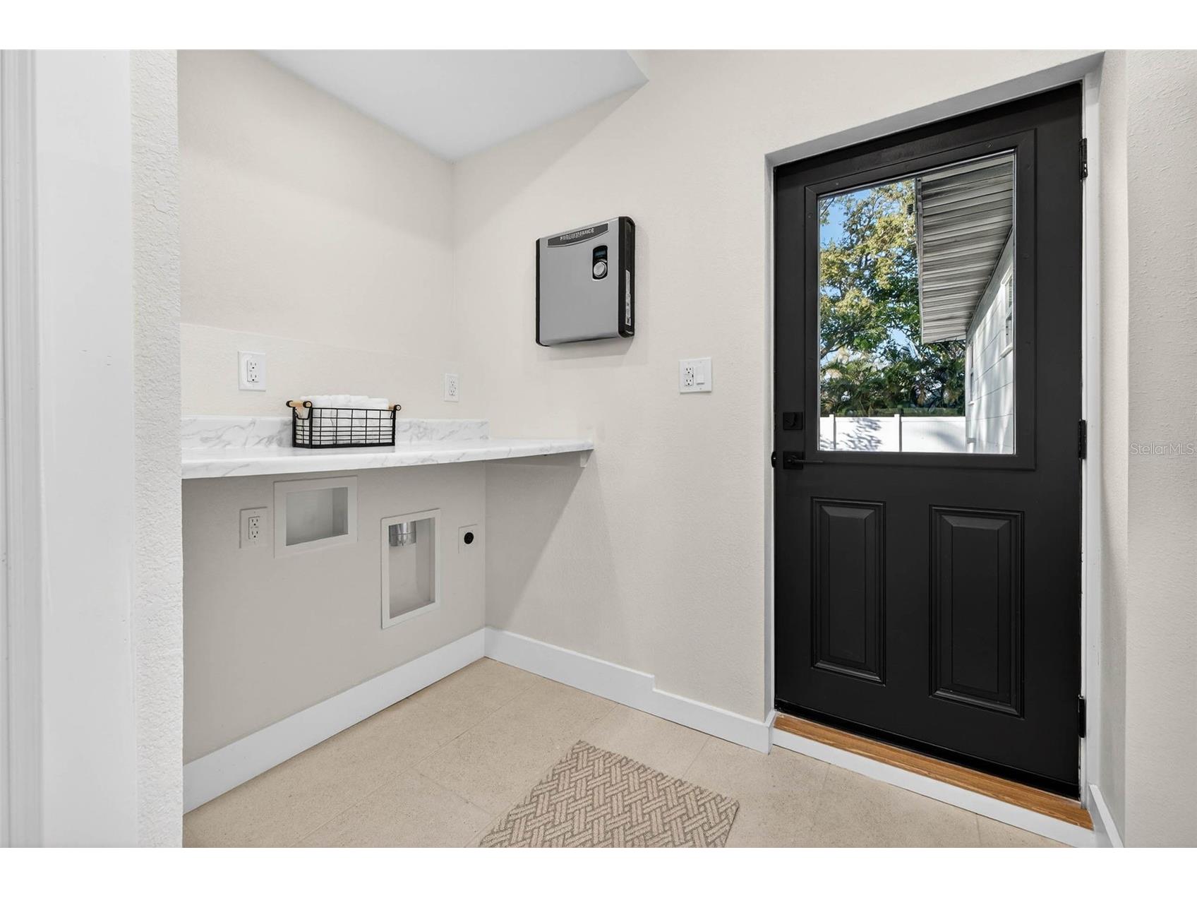 3008 Jackson Street N Saint Petersburg FL 33704 TB8508902 image33