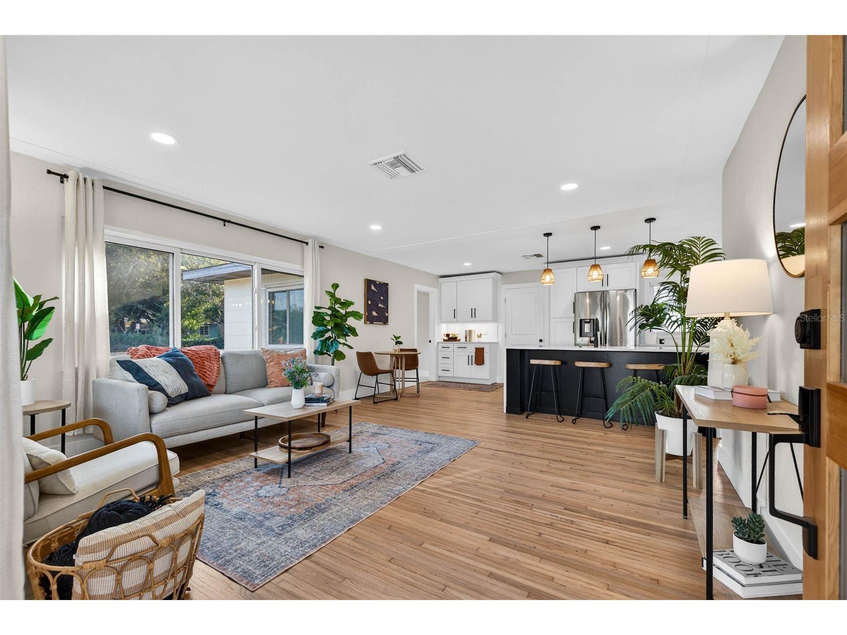 3008 Jackson Street N Saint Petersburg FL 33704 TB8508902 image6