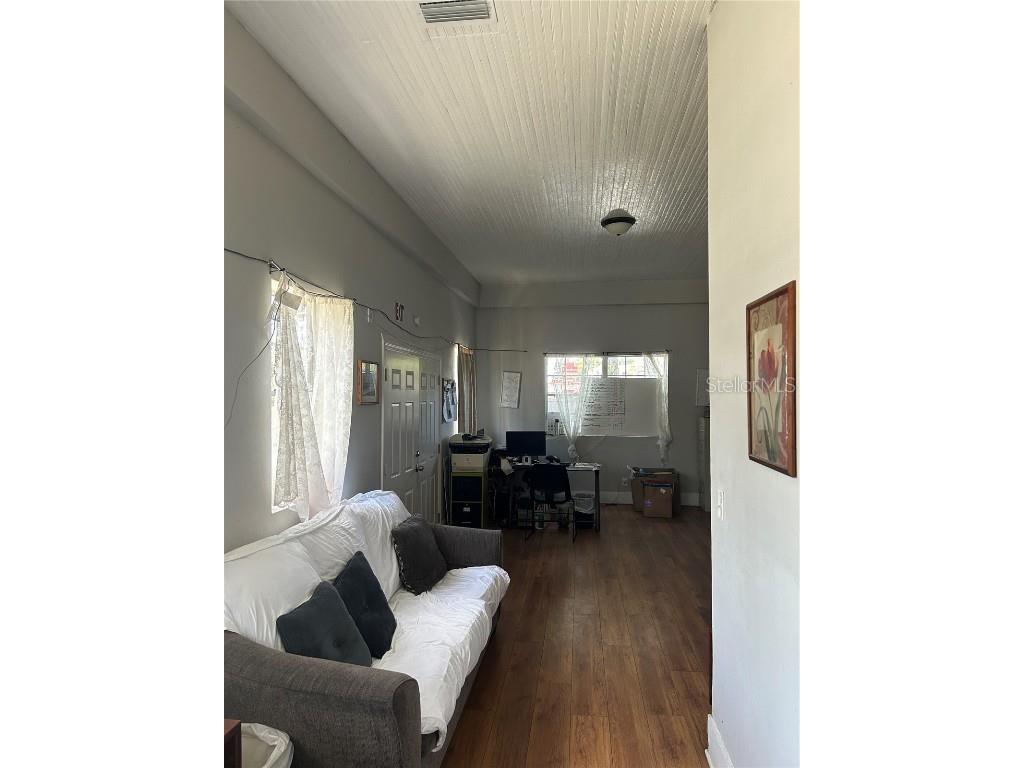 3008 N Nebraska Avenue Tampa FL 33603 TB8441836 image5