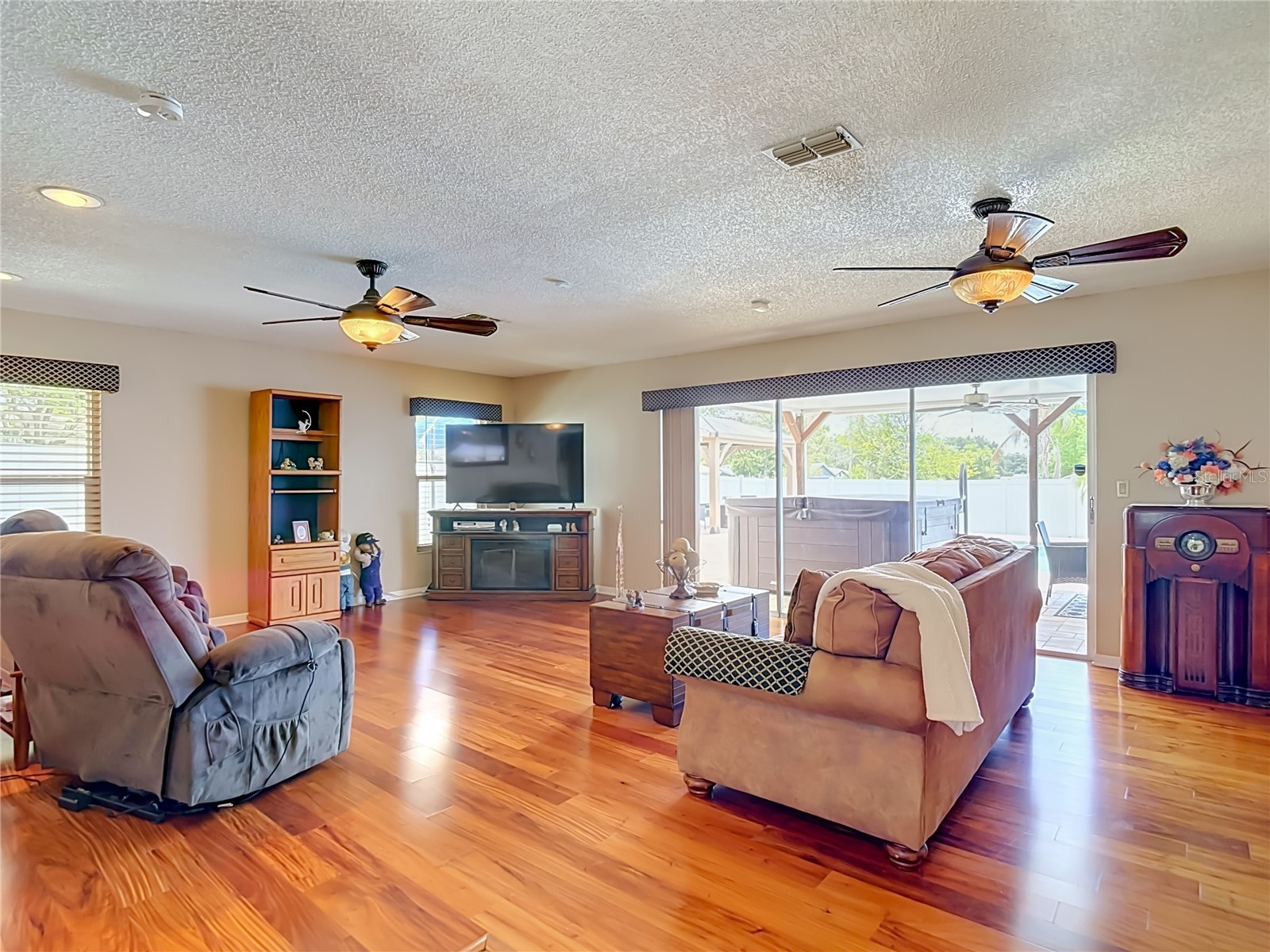 3008 Ripplewood Drive Seffner FL 33584 TB8519768 image12