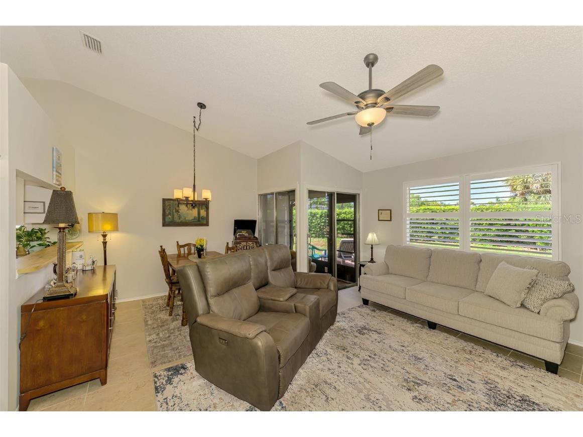3008 Sail Pointe Circle #2C Venice FL 34293 N6137915 image11