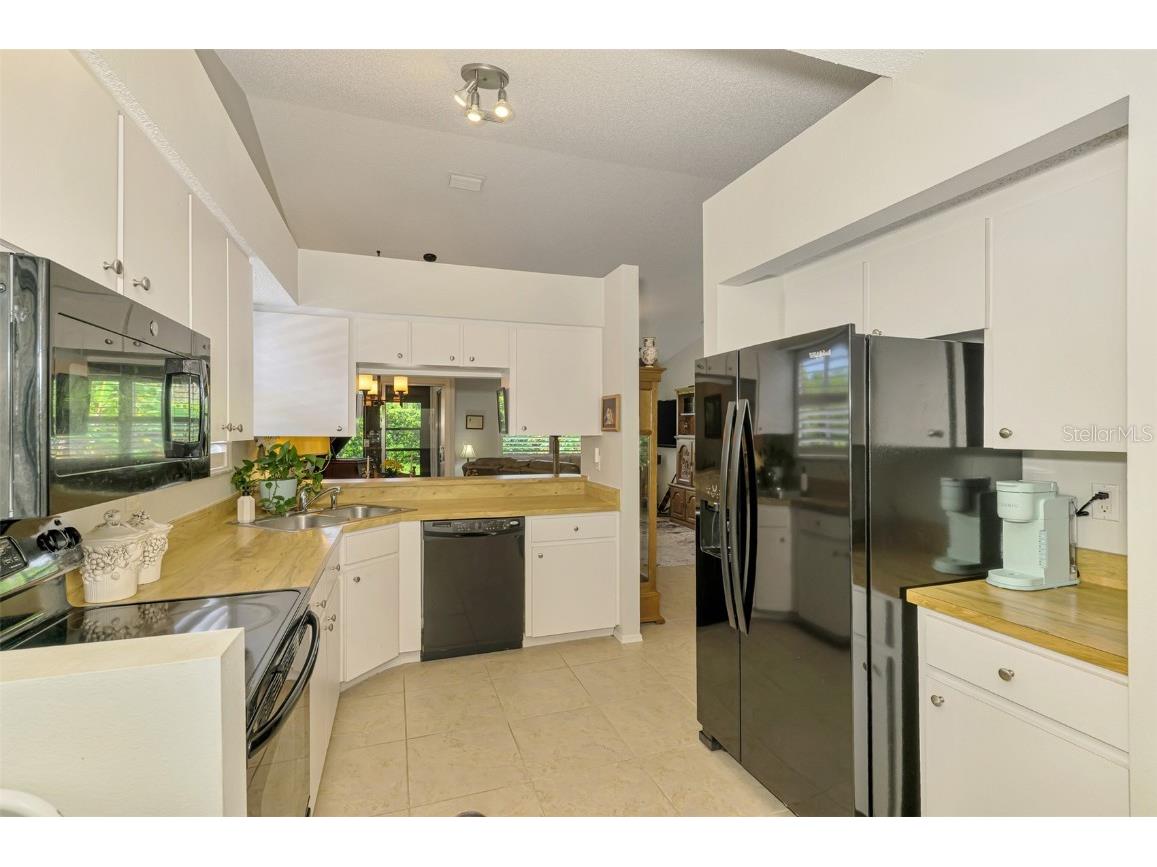 3008 Sail Pointe Circle #2C Venice FL 34293 N6137915 image15