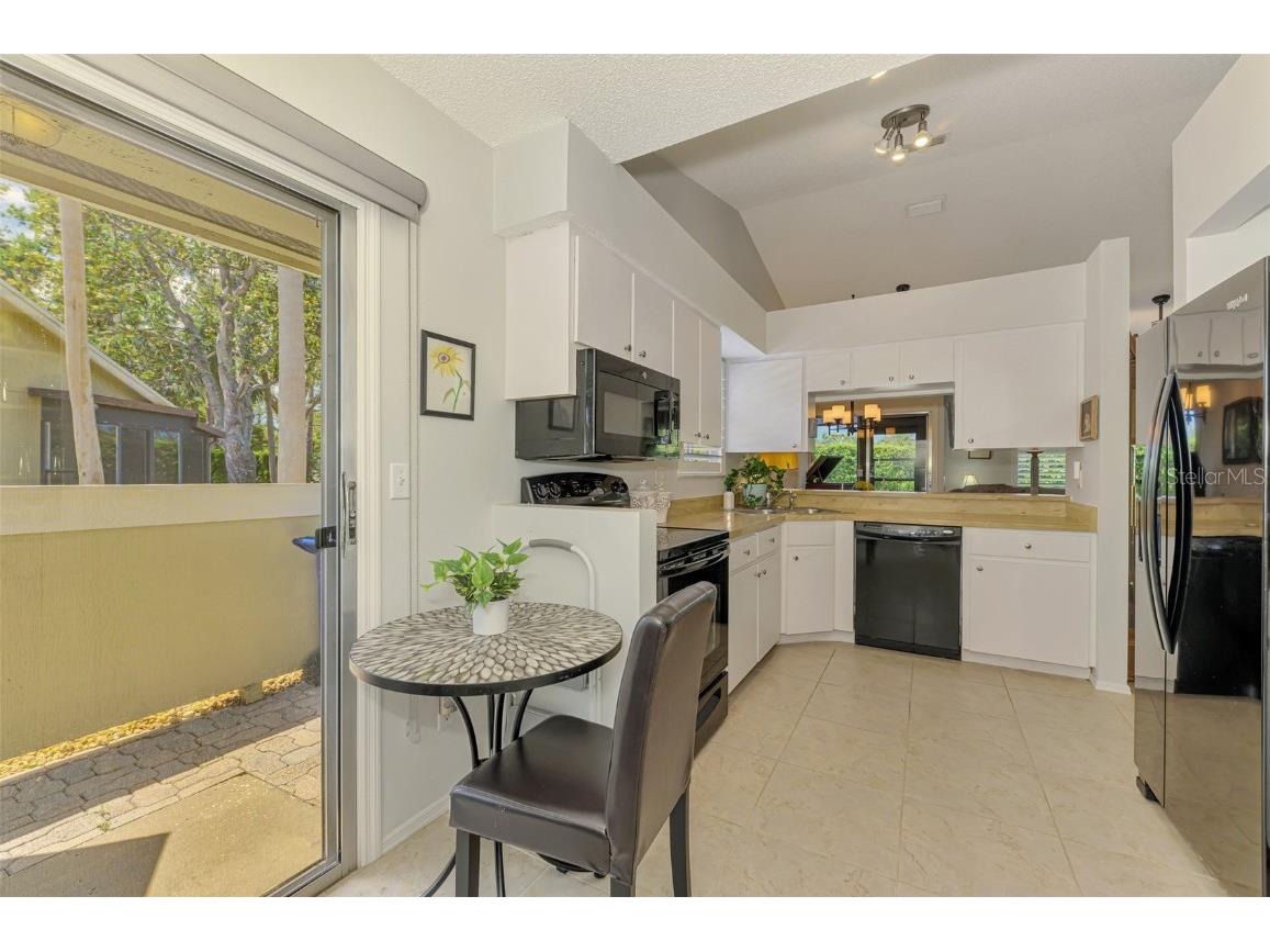 3008 Sail Pointe Circle #2C Venice FL 34293 N6137915 image18