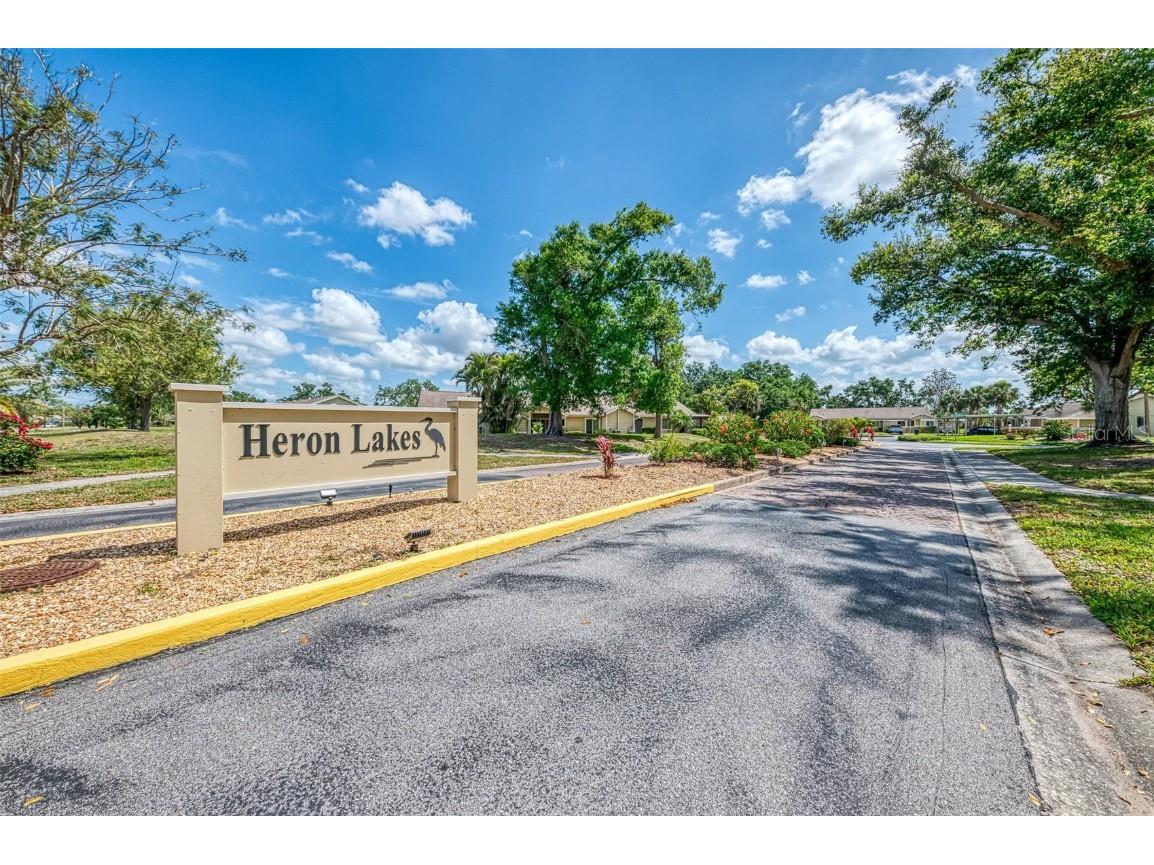 3008 Sail Pointe Circle #2C Venice FL 34293 N6137915 image2