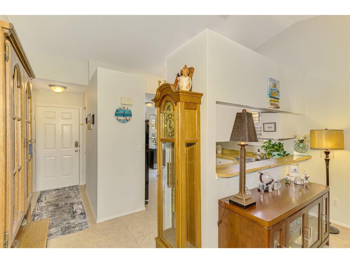 3008 Sail Pointe Circle #2C Venice FL 34293 N6137915 image9