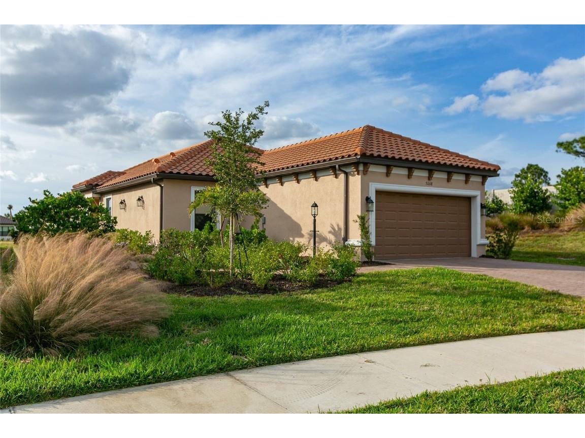 3008 Tolmino Court Lakewood Ranch FL 34211 A4641662 image1