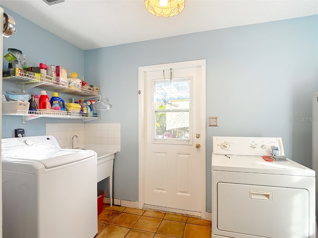 3008 W Powhatan Avenue Tampa FL 33614 TB8461459 image33