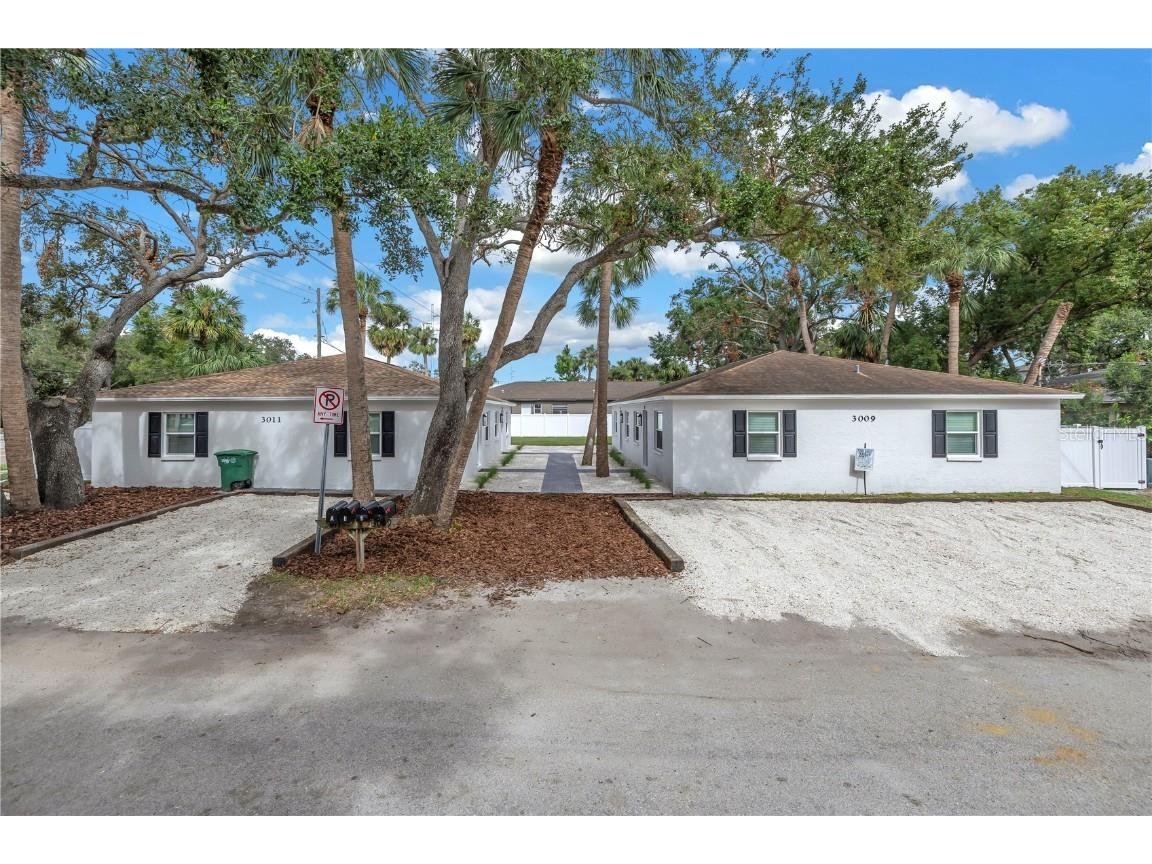 3009 & 3011 W Binnicker Avenue Tampa FL 33611 TB8318646 image1