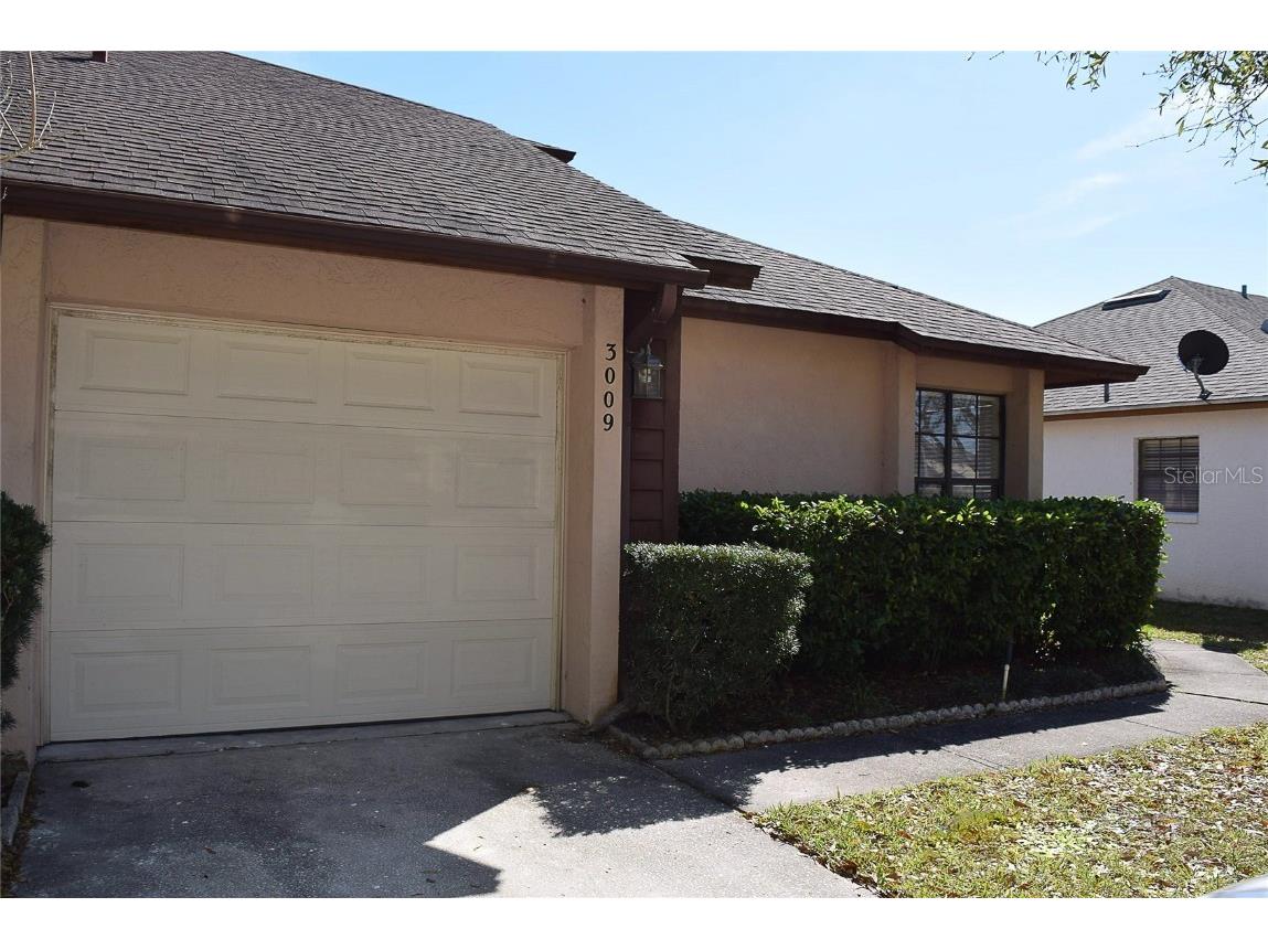 3009 Pigeon Hawk Court Orlando FL 32829 O6108995 image1
