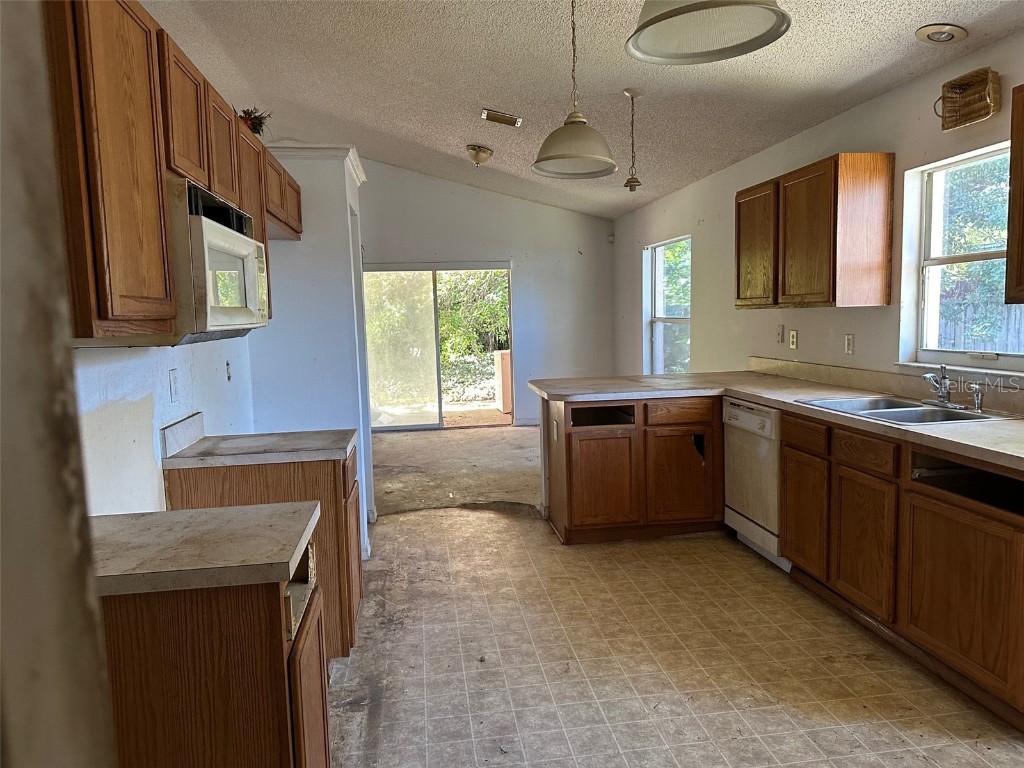 3009 SW Elizabeth St West Melbourne FL 32904 O6182294 image9