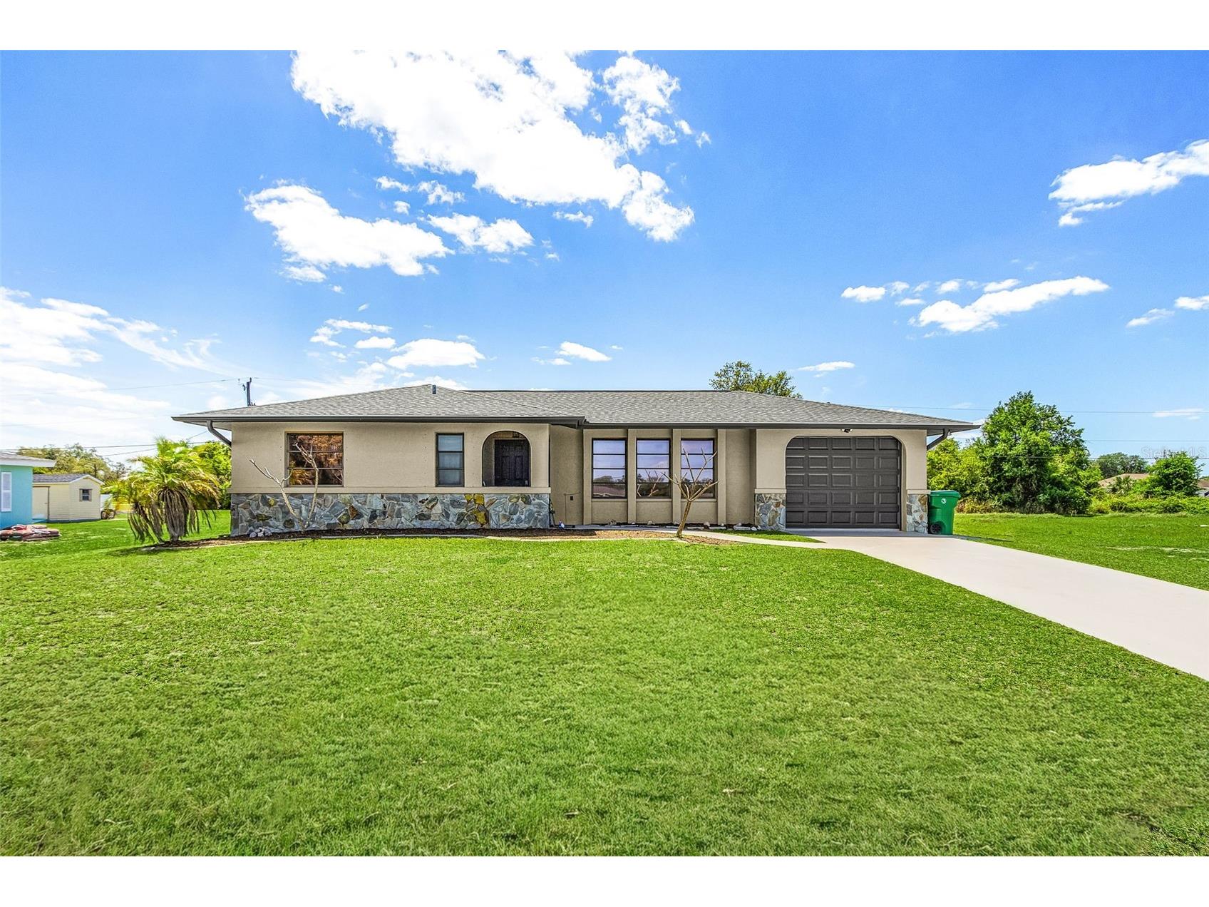 30095 Holly Road Punta Gorda FL 33982 A4689891 image1