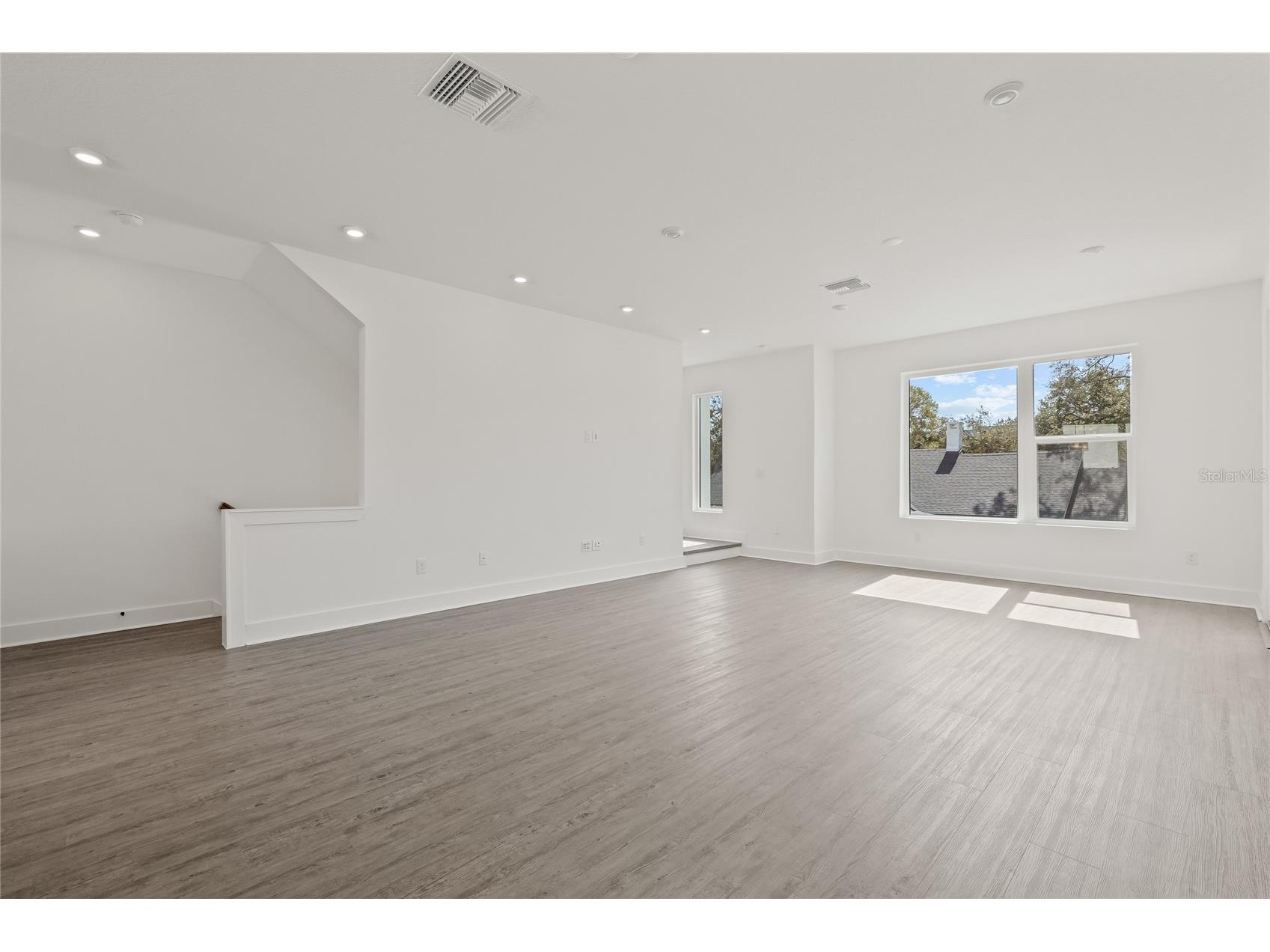 301 15th Street N Saint Petersburg FL 33705 TB8503588 image22