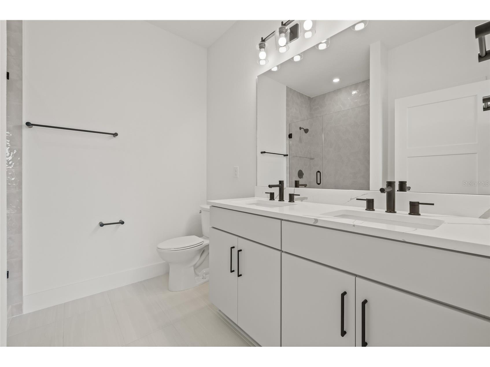 301 15th Street N Saint Petersburg FL 33705 TB8503588 image29