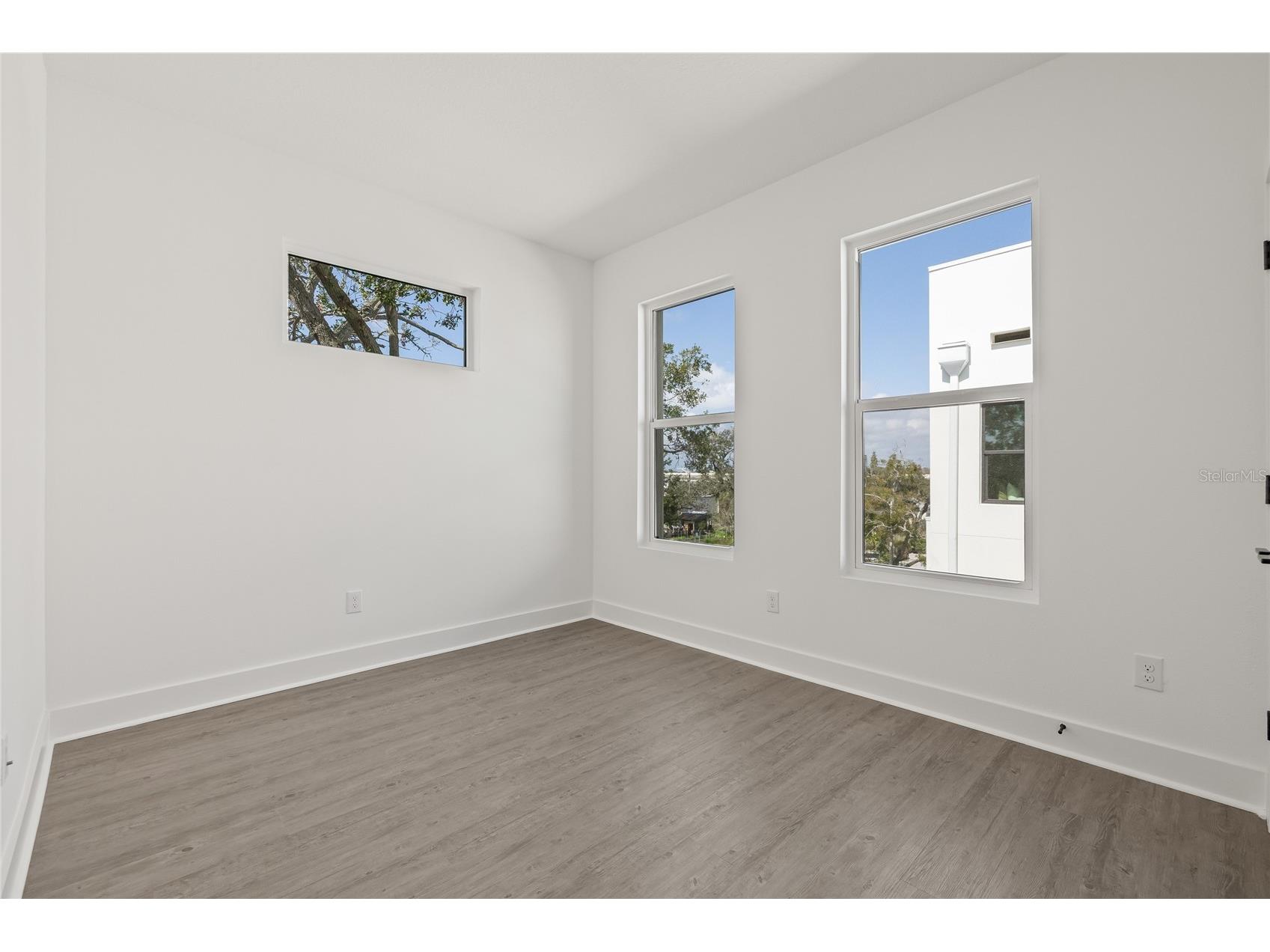 301 15th Street N Saint Petersburg FL 33705 TB8503588 image35
