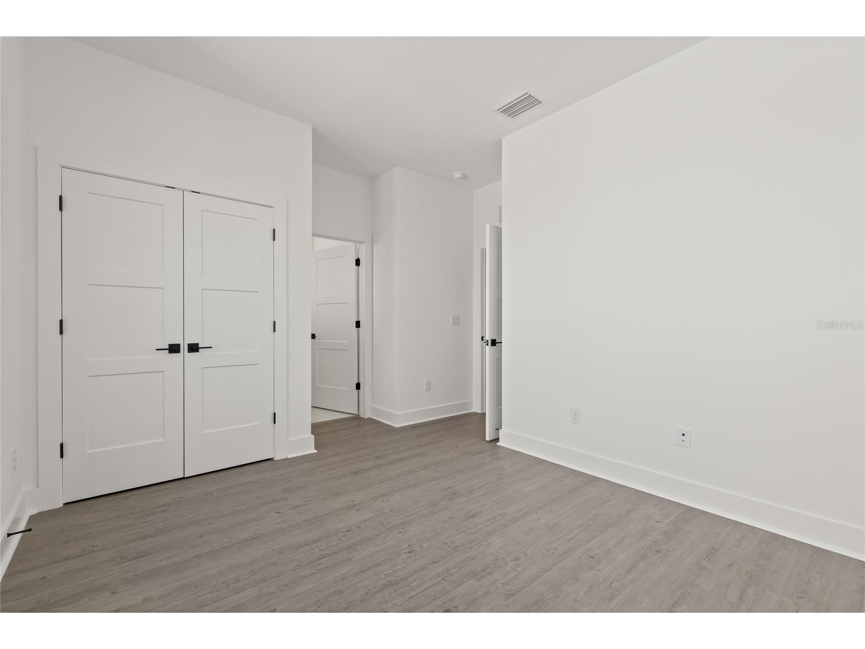 301 15th Street N Saint Petersburg FL 33705 TB8503588 image36
