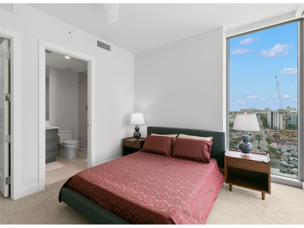 301 1st Street S #1204 Saint Petersburg FL 33701 TB8430080 image12