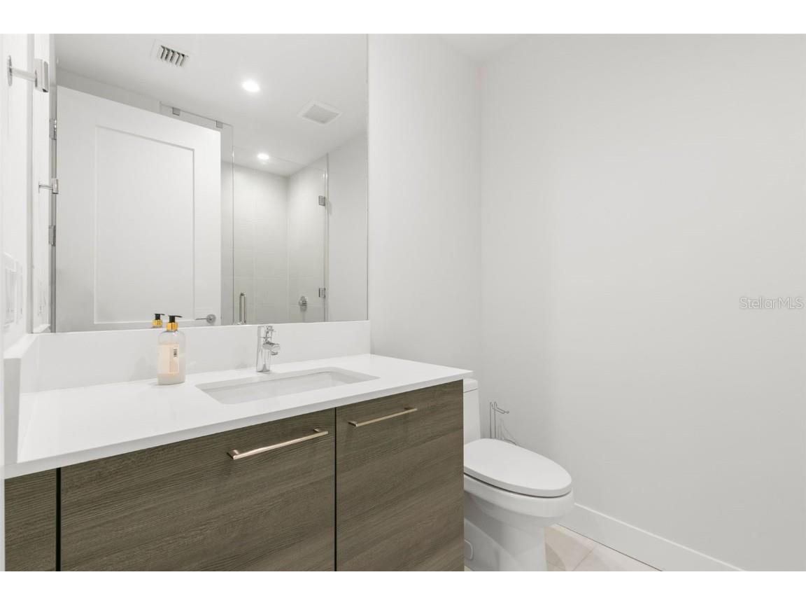 301 1st Street S #1204 Saint Petersburg FL 33701 TB8430080 image16