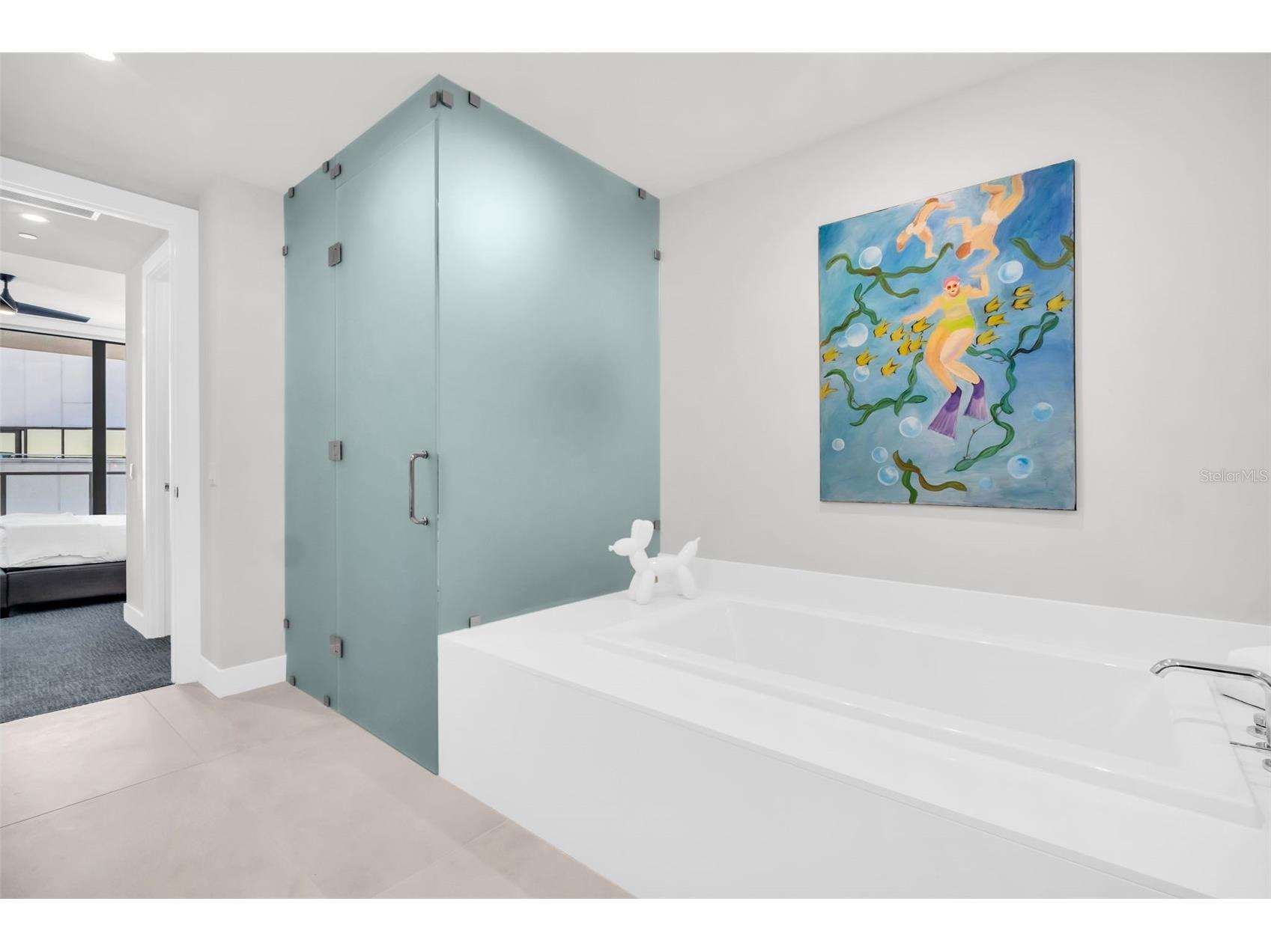 301 1st Street S #1404 Saint Petersburg FL 33701 TB8471599 image44