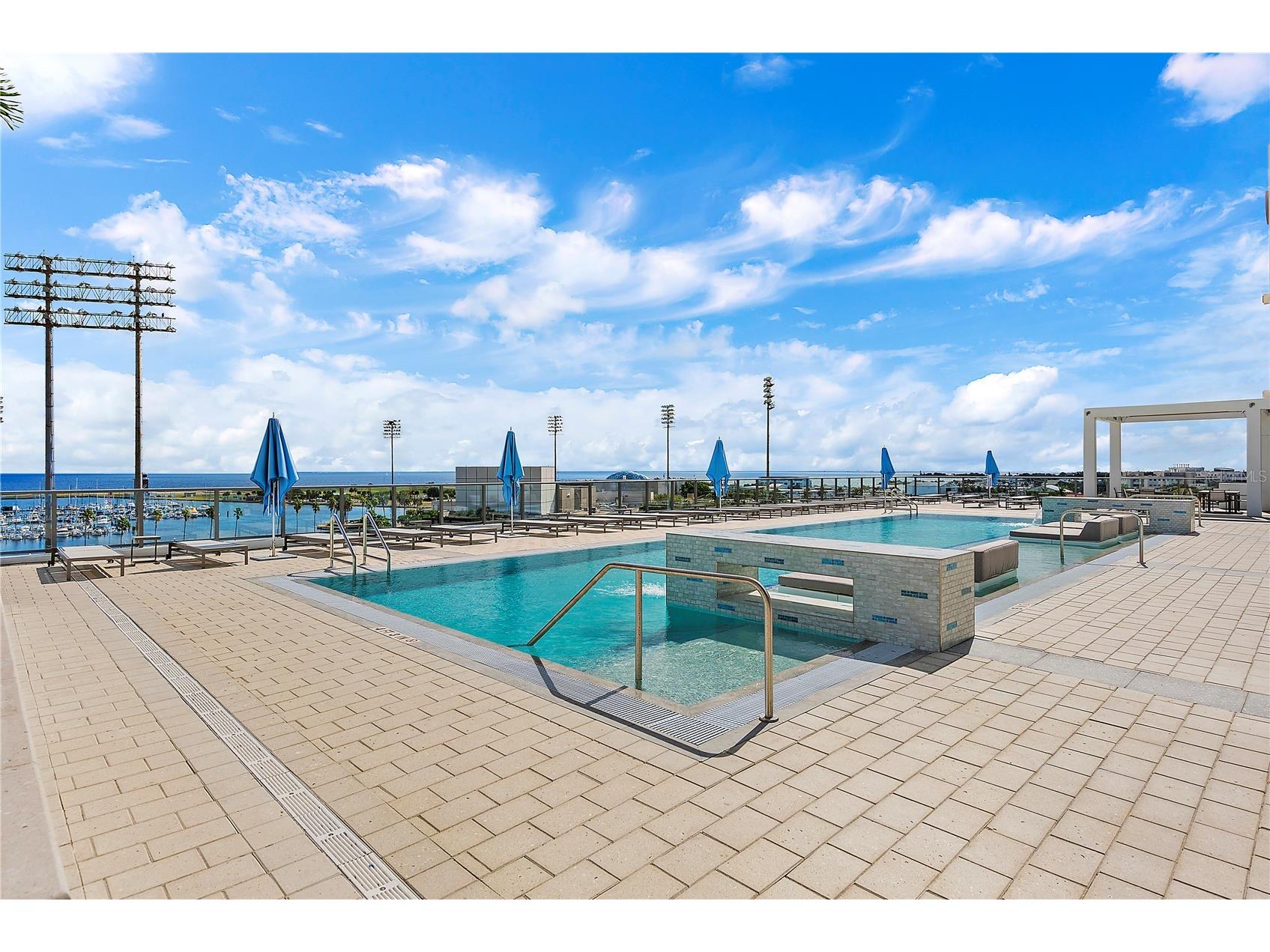 301 1st Street S #1607 Saint Petersburg FL 33701 TB8524949 image60