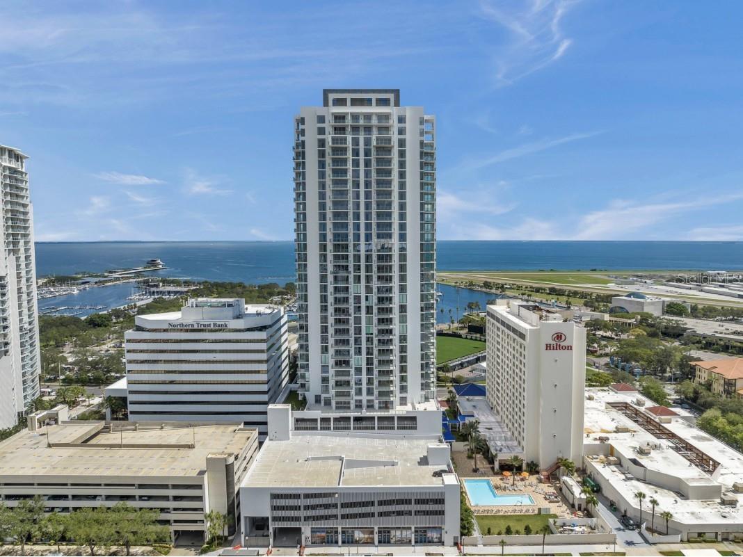 301 1st Street S #1704 Saint Petersburg FL 33701 A4684129 image1