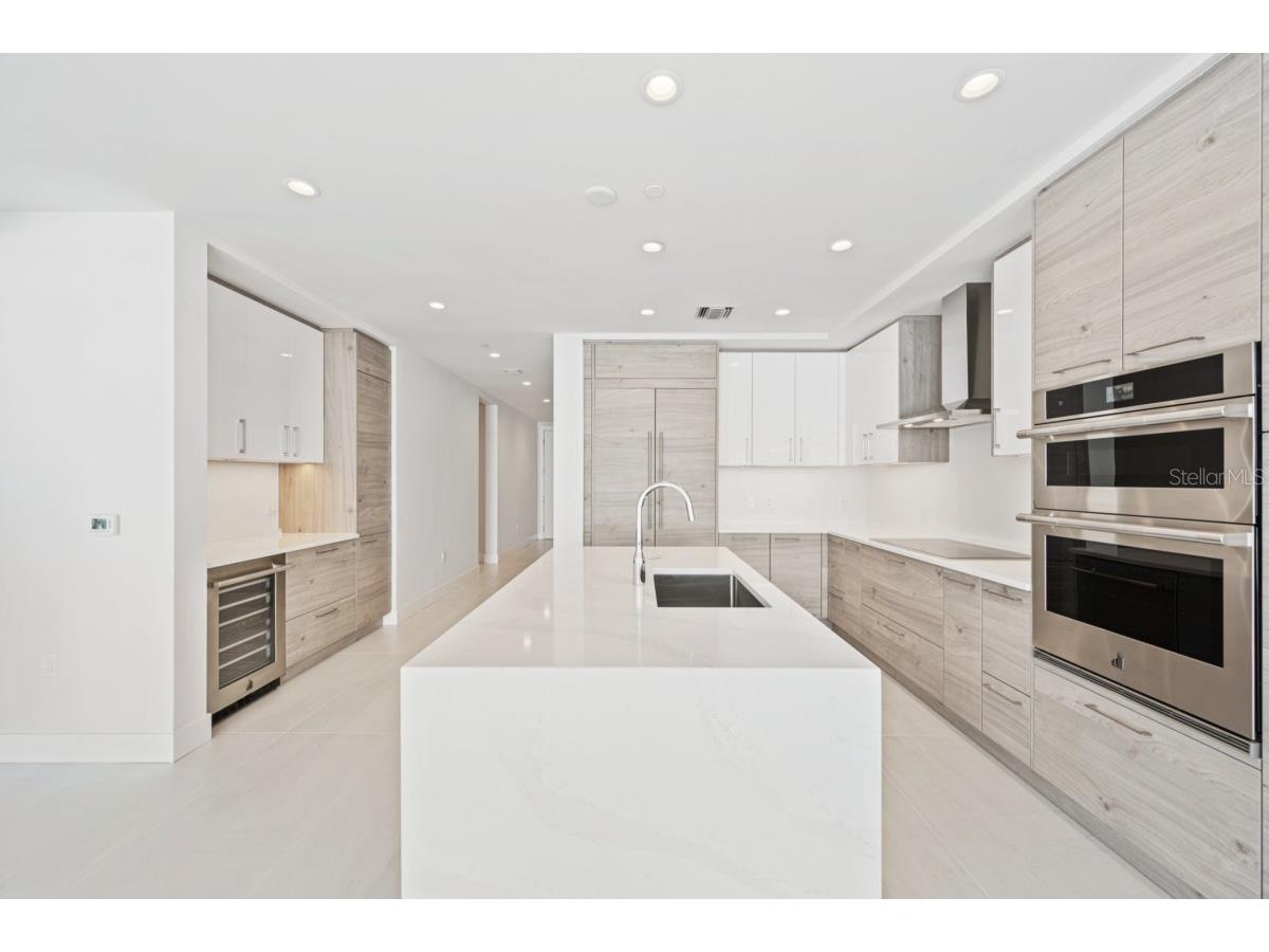 301 1st Street S #1704 Saint Petersburg FL 33701 A4684129 image13