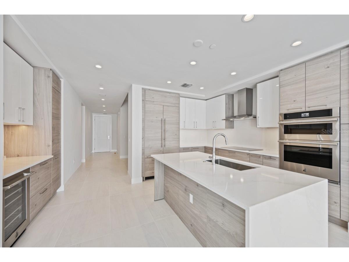 301 1st Street S #1704 Saint Petersburg FL 33701 A4684129 image15