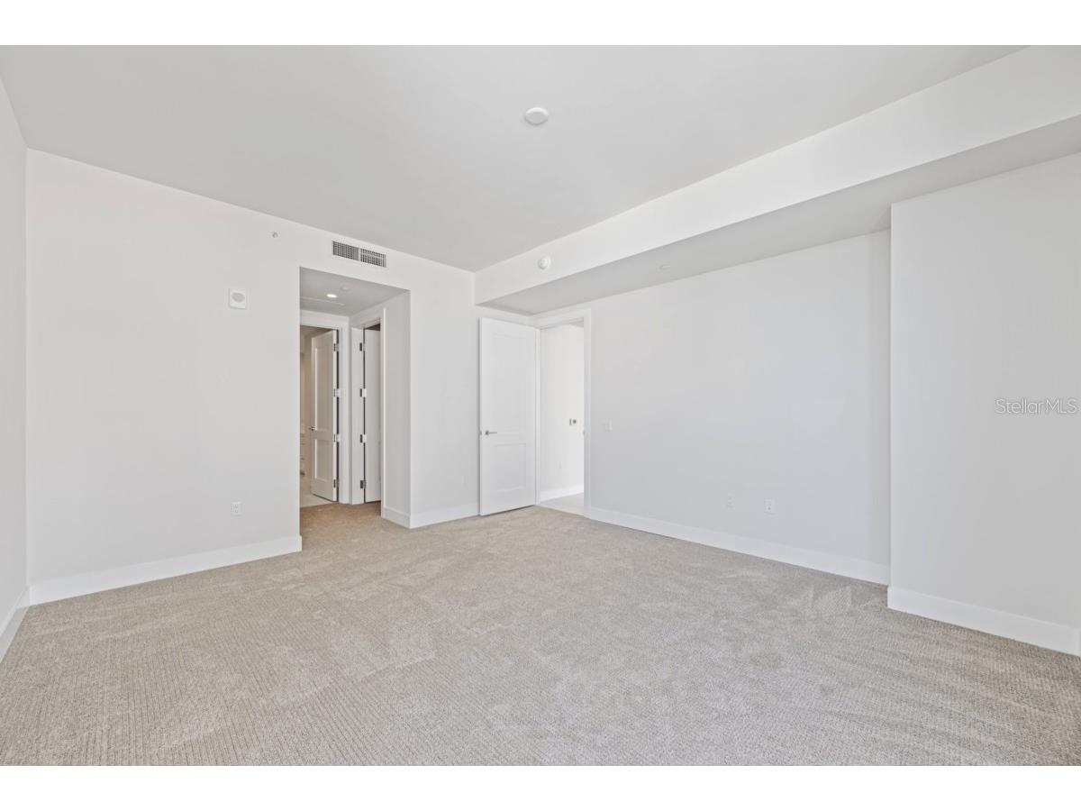 301 1st Street S #1704 Saint Petersburg FL 33701 A4684129 image25