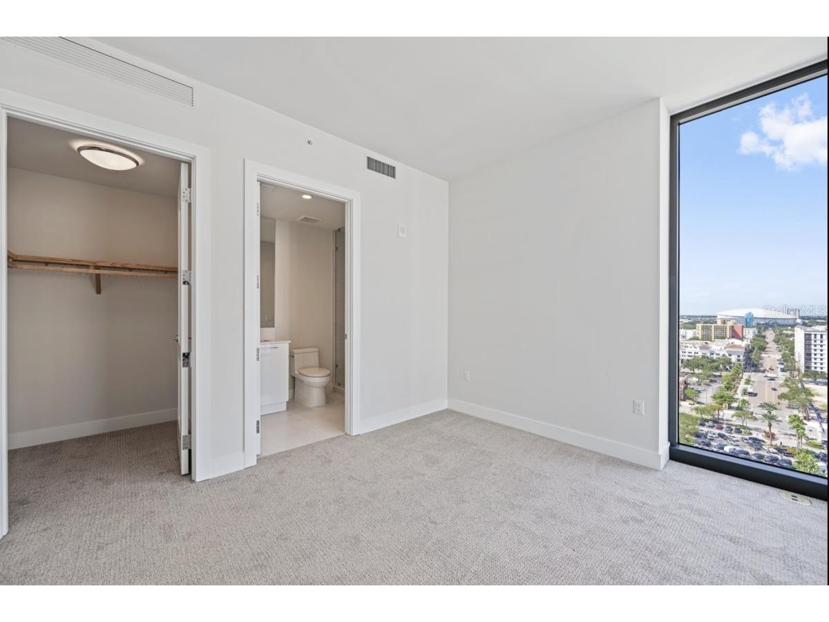 301 1st Street S #1704 Saint Petersburg FL 33701 A4684129 image28