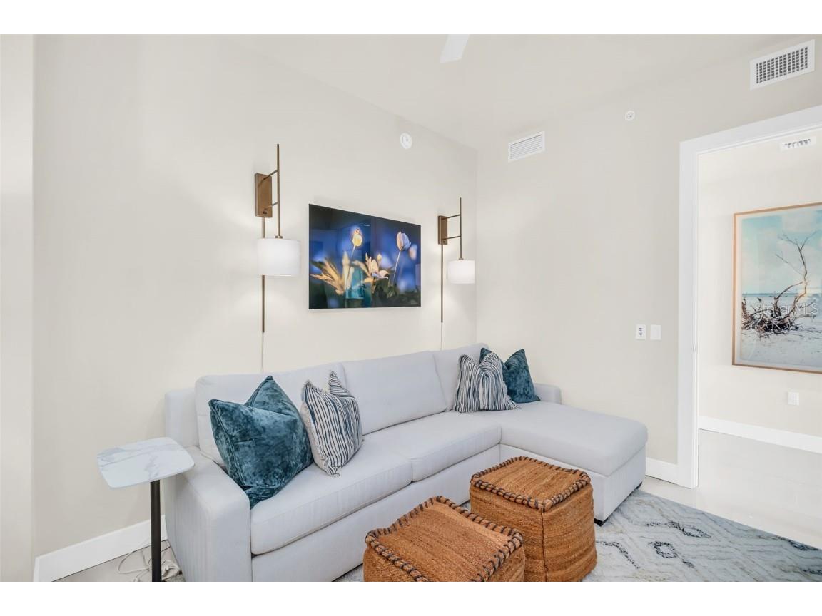 301 1st Street S #1807 Saint Petersburg FL 33701 - TAMPA BAY TB8449428 image11