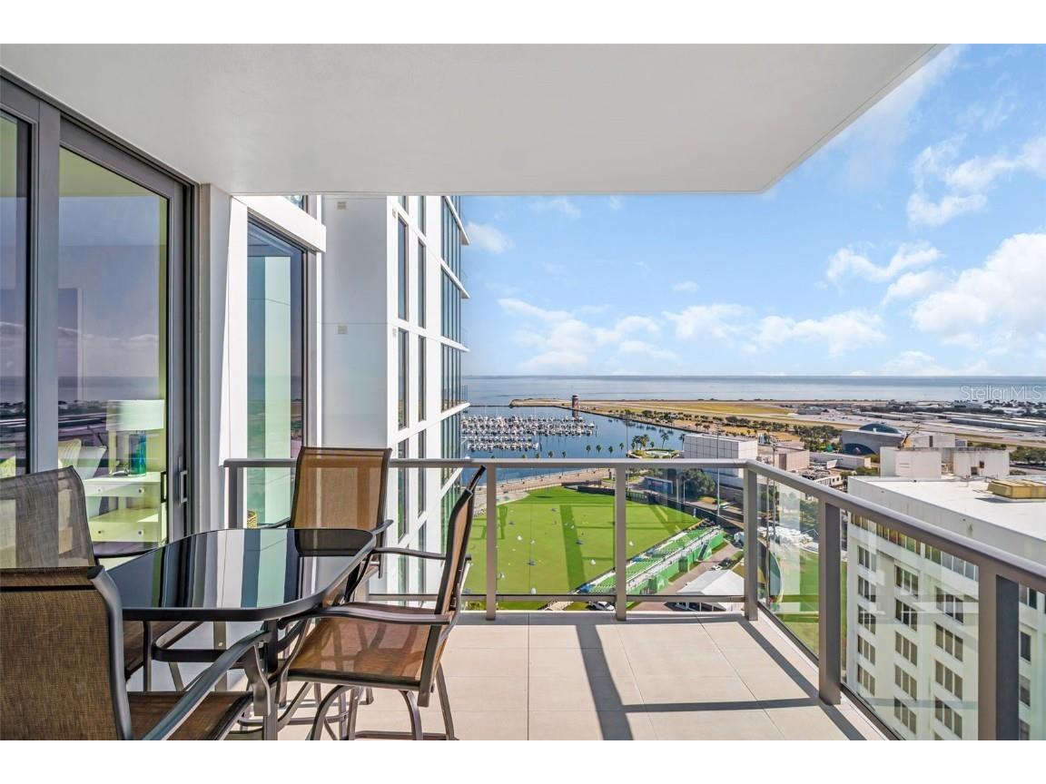 301 1st Street S #1807 Saint Petersburg FL 33701 - TAMPA BAY TB8449428 image16