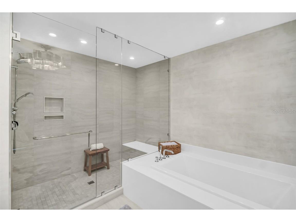 301 1st Street S #1807 Saint Petersburg FL 33701 - TAMPA BAY TB8449428 image22