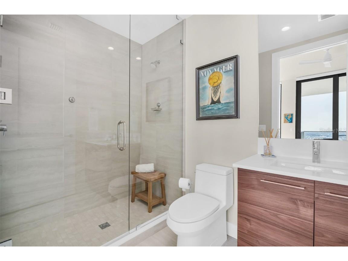 301 1st Street S #1807 Saint Petersburg FL 33701 - TAMPA BAY TB8449428 image48