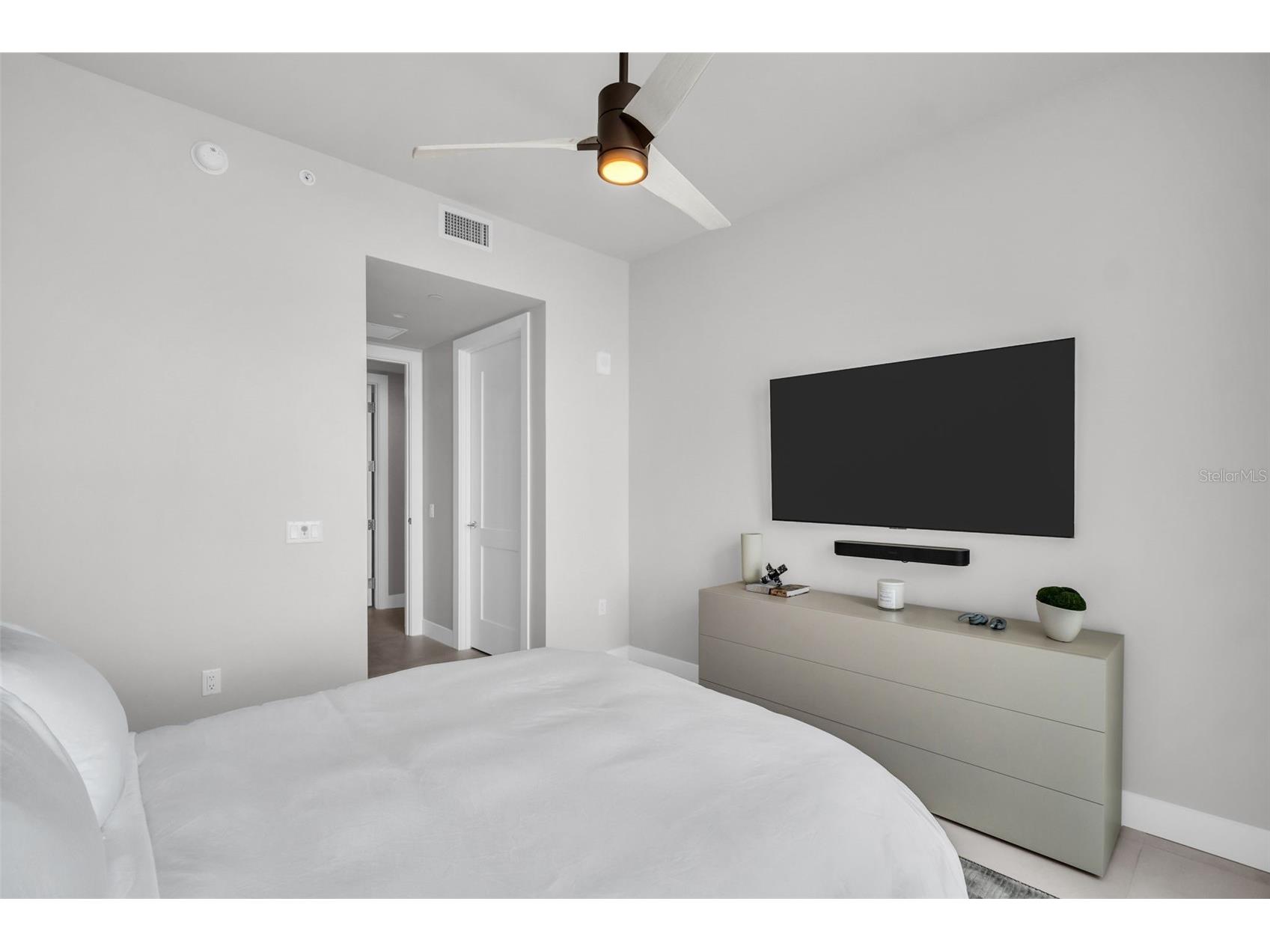 301 1st Street S #2501 Saint Petersburg FL 33701 - TAMPA BAY TB8510284 image57