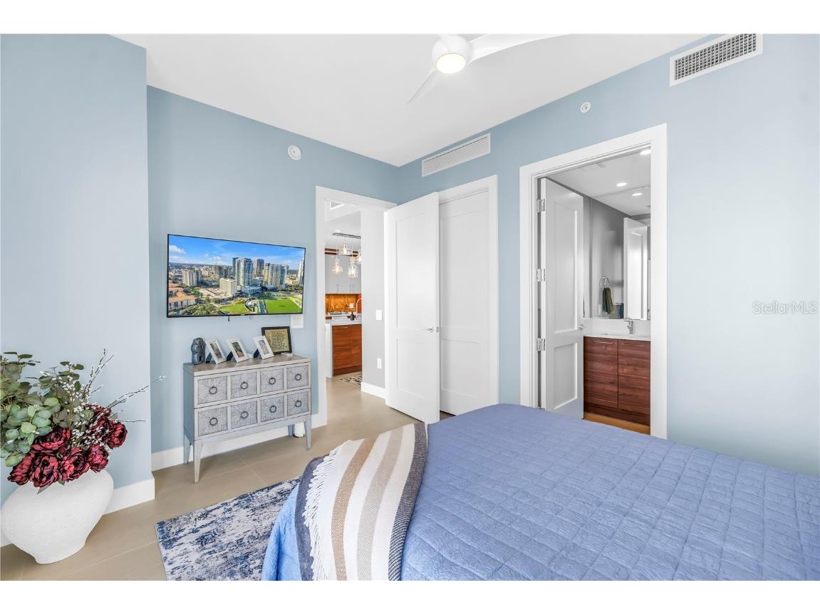 301 1st Street S #2504 Saint Petersburg FL 33701 - TAMPA BAY TB8449110 image15