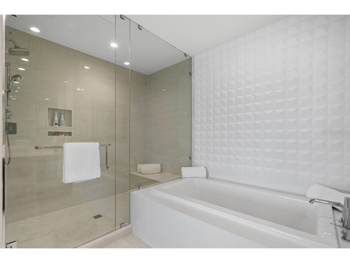 301 1st Street S #2603 Saint Petersburg FL 33701 TB8457860 image19