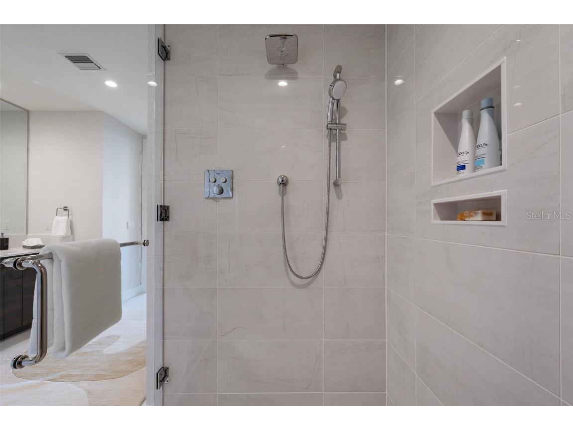 301 1st Street S #2603 Saint Petersburg FL 33701 TB8457860 image20