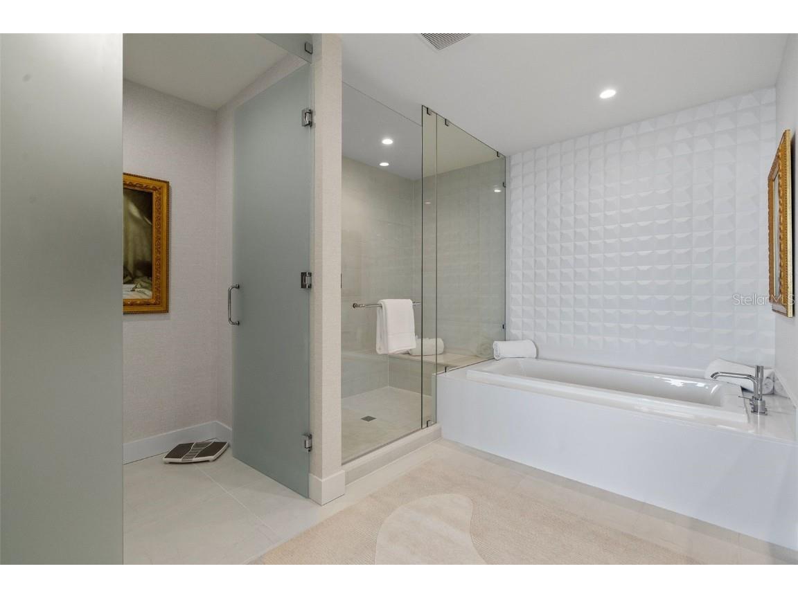 301 1st Street S #2603 Saint Petersburg FL 33701 TB8457860 image21