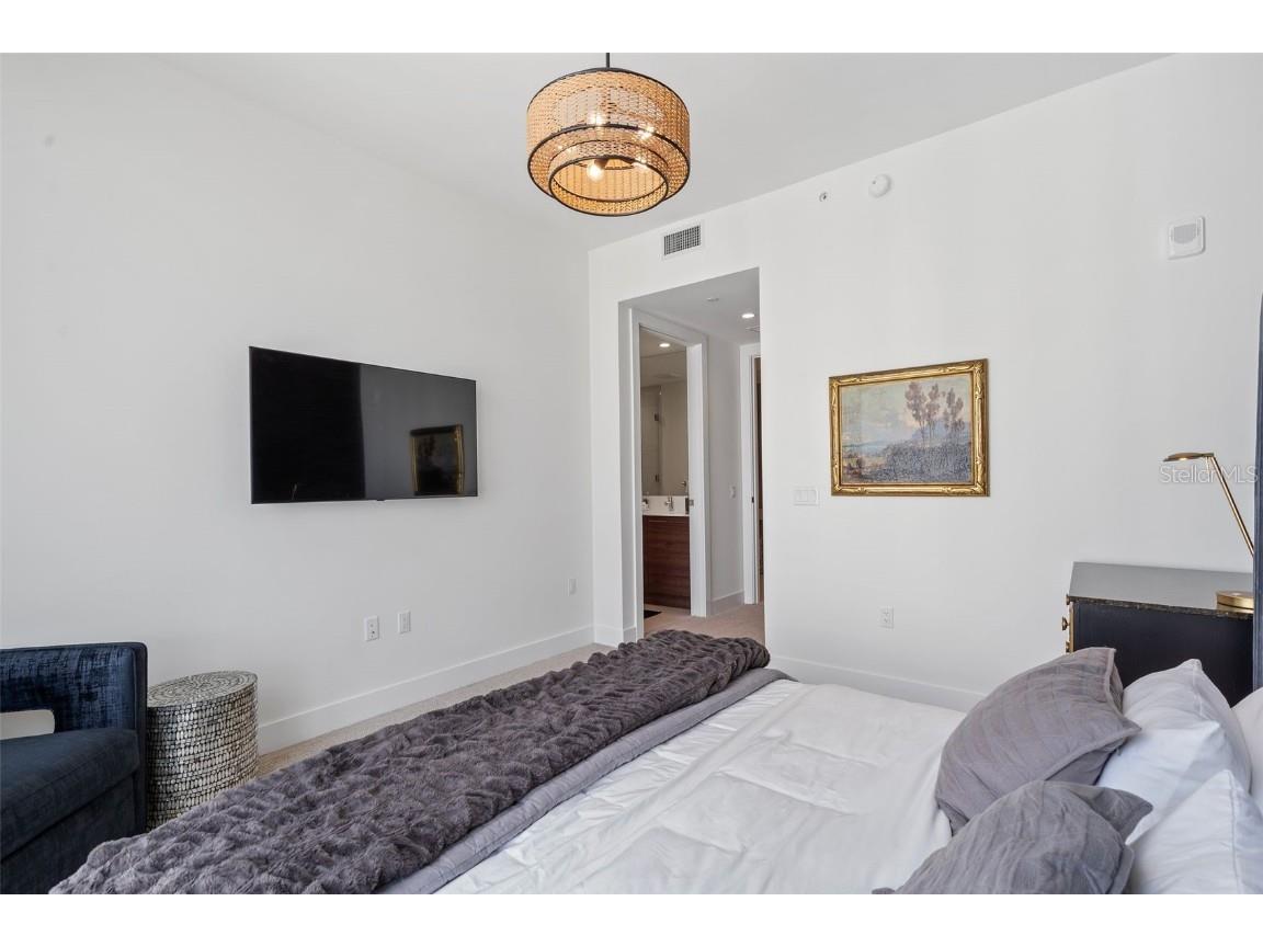 301 1st Street S #2603 Saint Petersburg FL 33701 TB8457860 image33